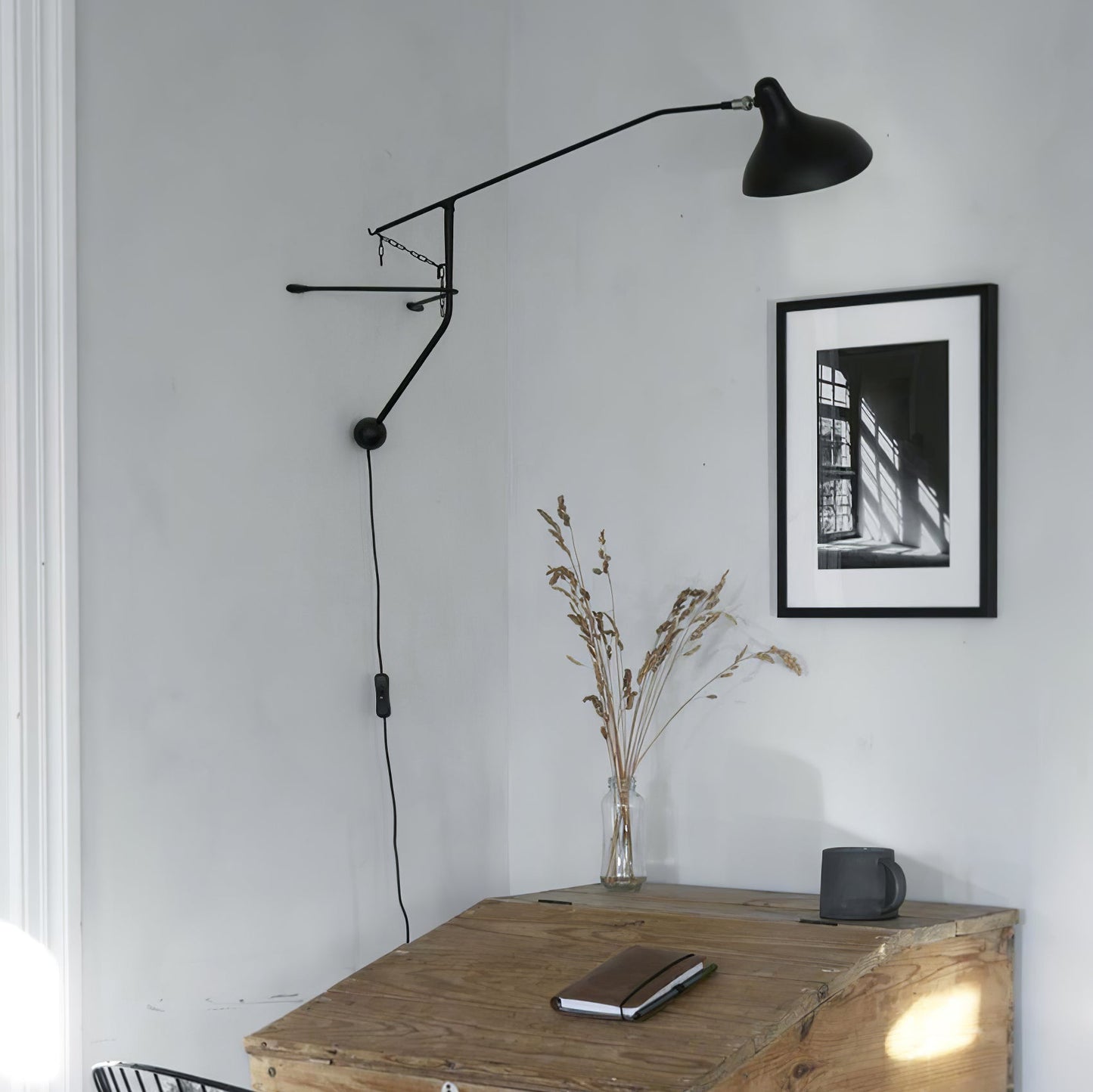 Mantis Arm Wall Lamp Black Metal LED Indoor Light