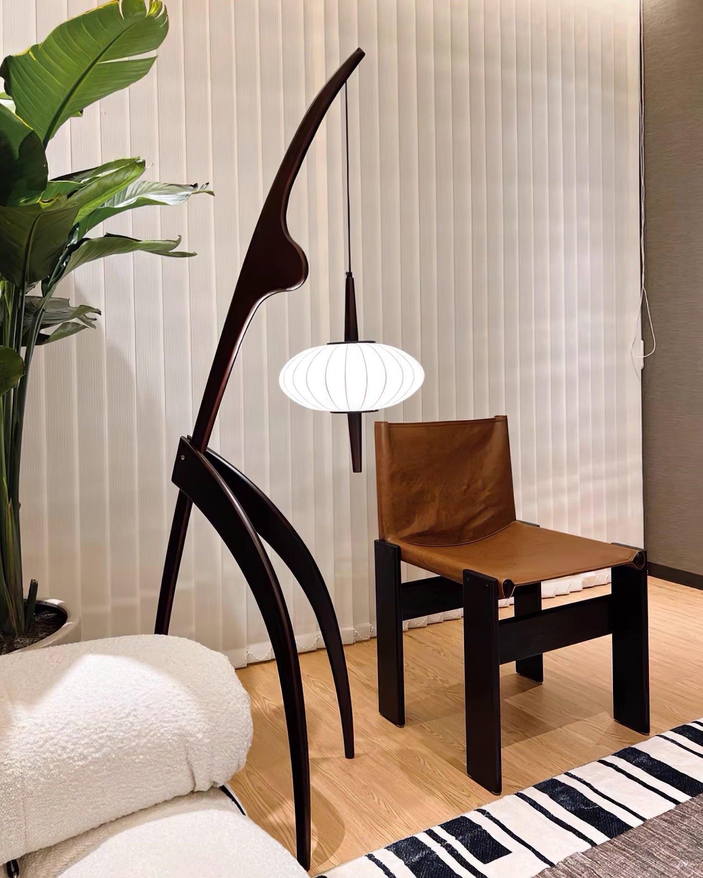 Mantis Wood Floor Lamp with LED, Indoor Use, Abstract Design