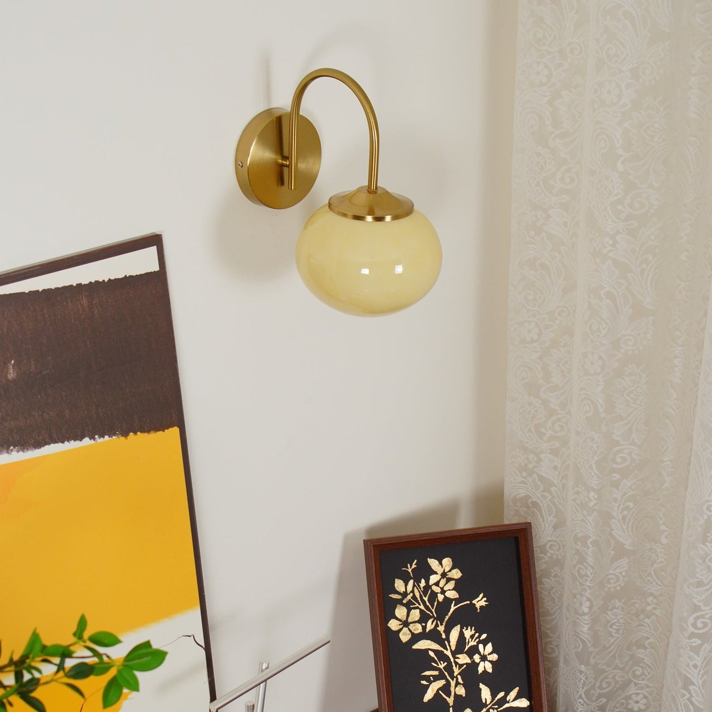 Marshmallow Wall Lamp with Pink Glass Shade and Gold Finish
