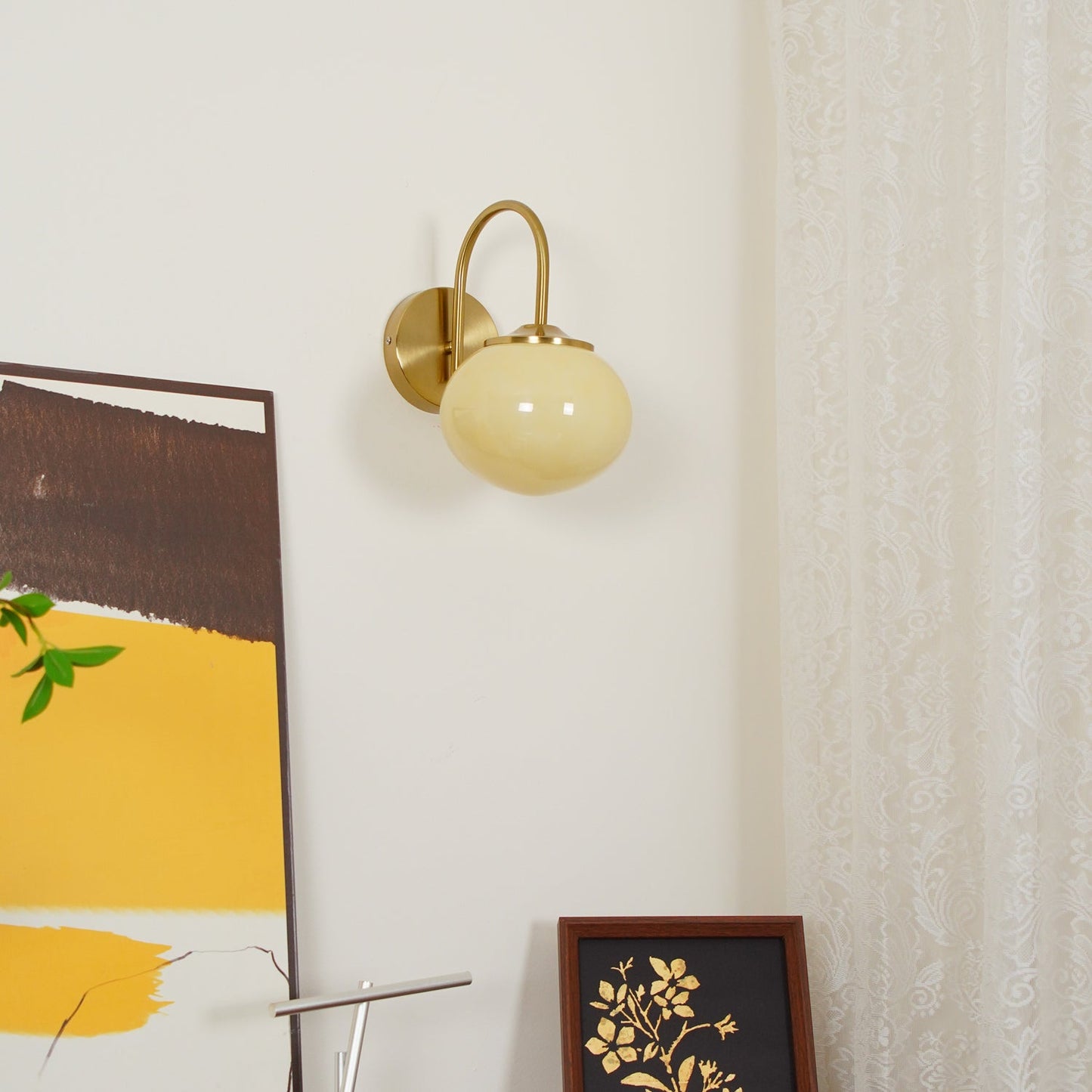 Marshmallow Wall Lamp with Pink Glass Shade and Gold Finish
