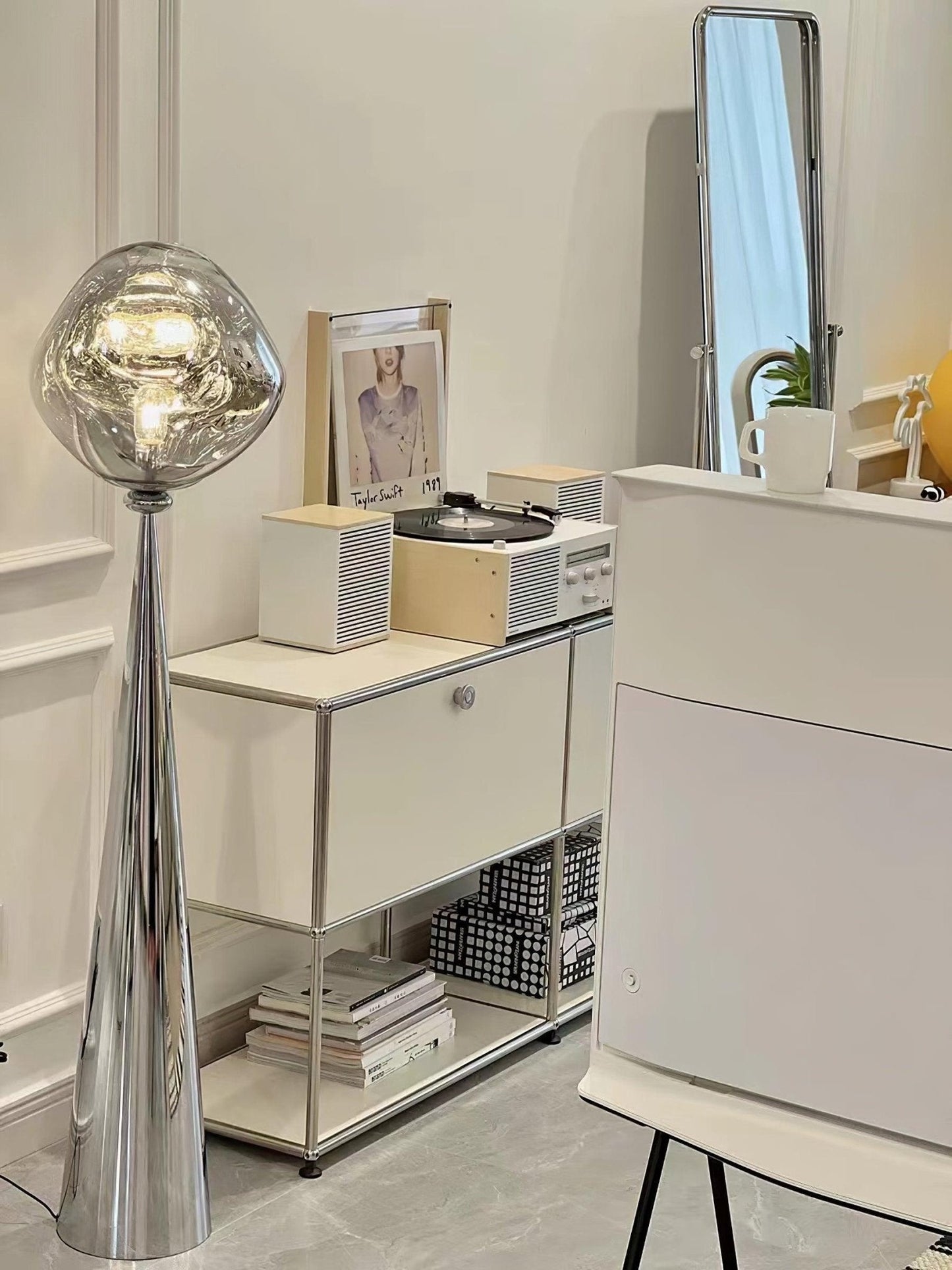 Cone Lava Floor Lamp - LED Indoor Lighting, Stylish Design