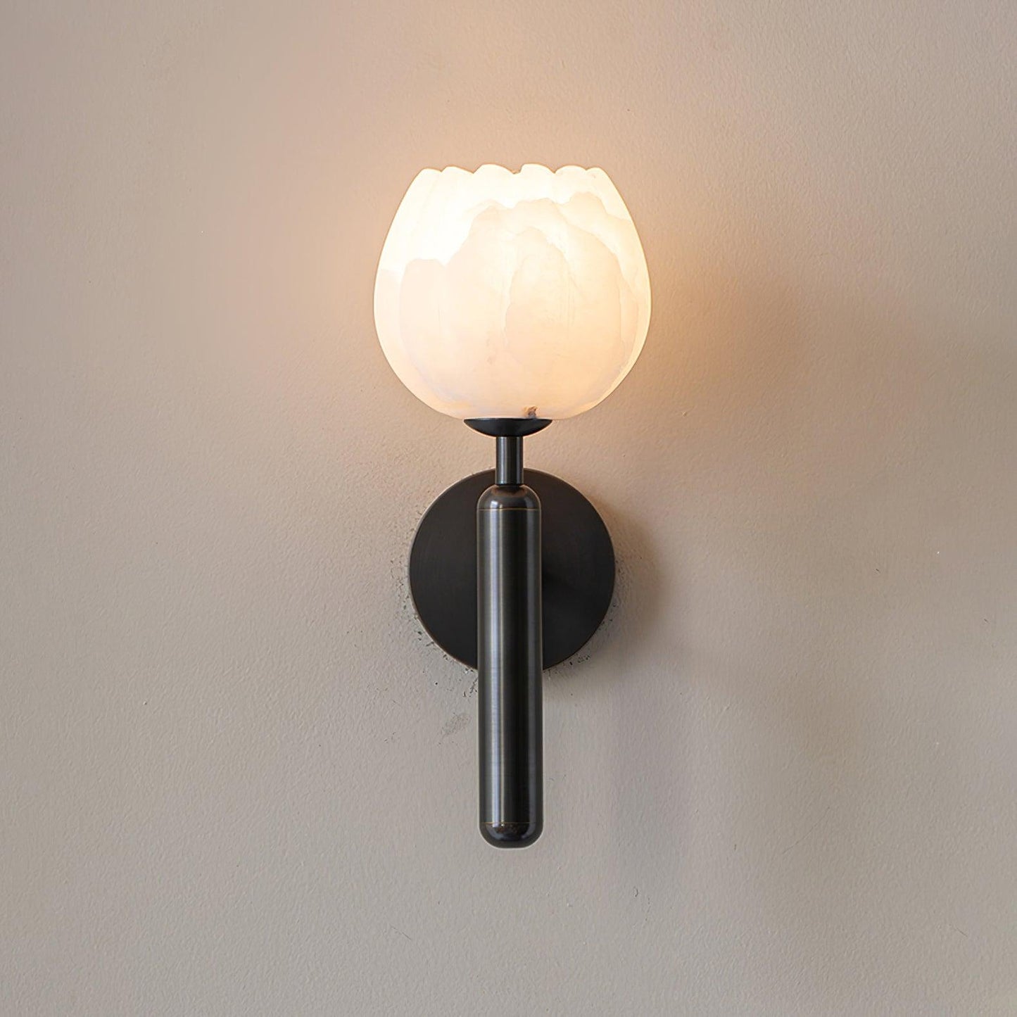 Mian Wall Lamp LED Sconce with Brass and Alabaster Design