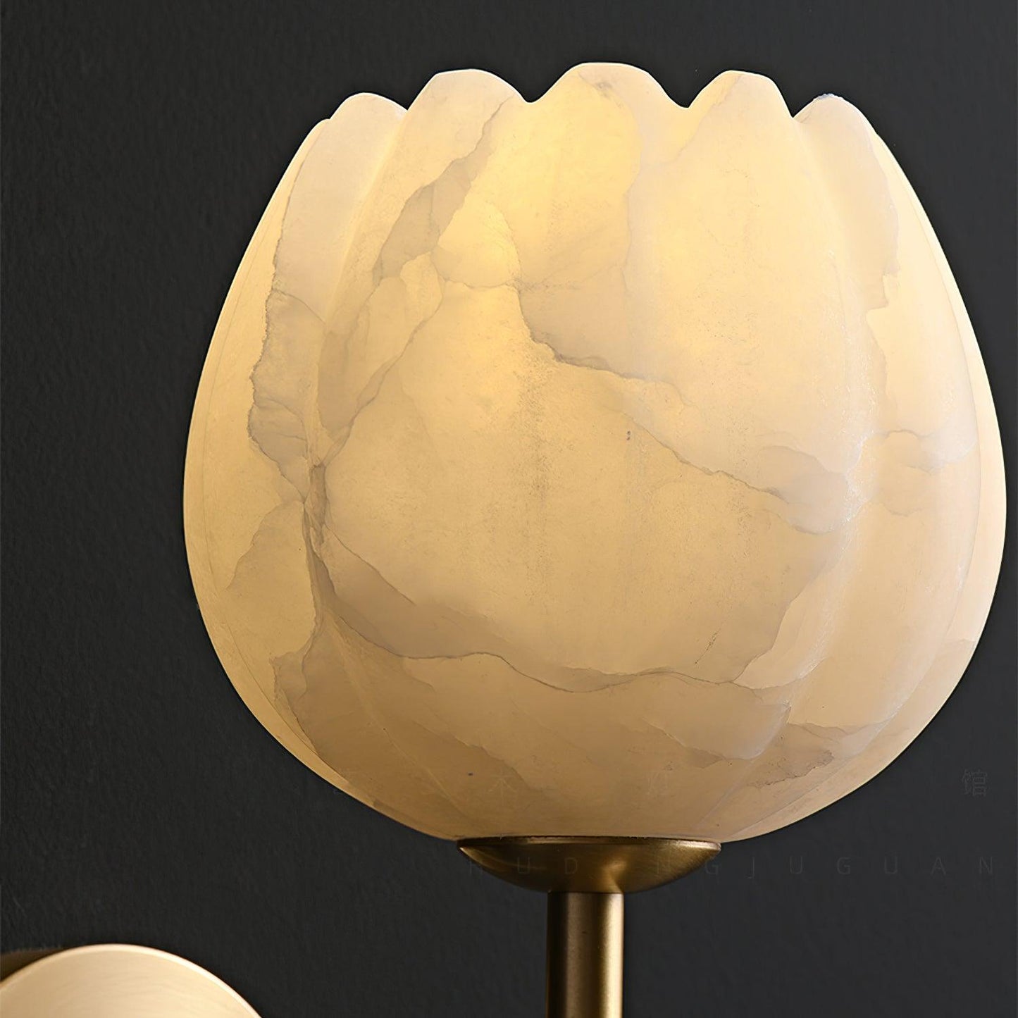 Mian Wall Lamp LED Sconce with Brass and Alabaster Design