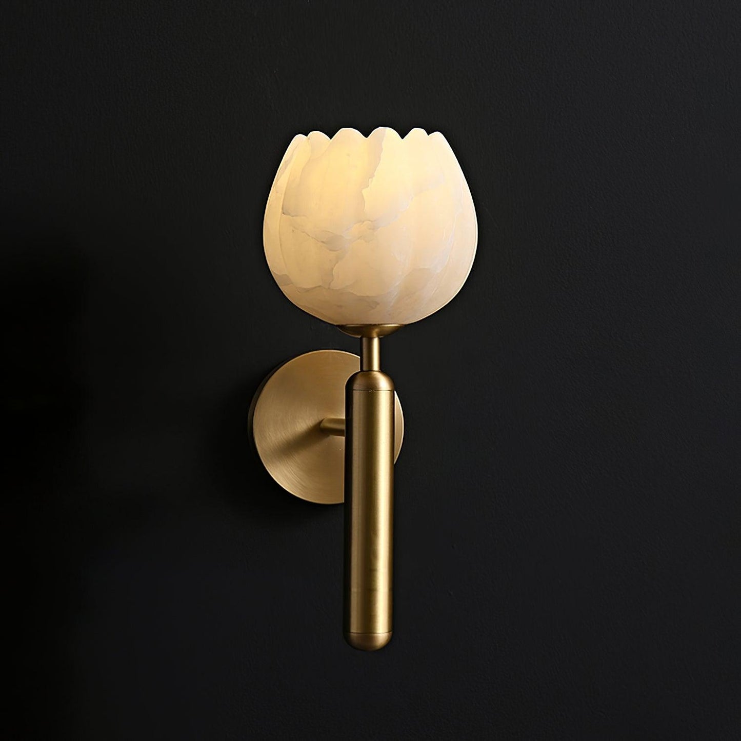 Mian Wall Lamp LED Sconce with Brass and Alabaster Design