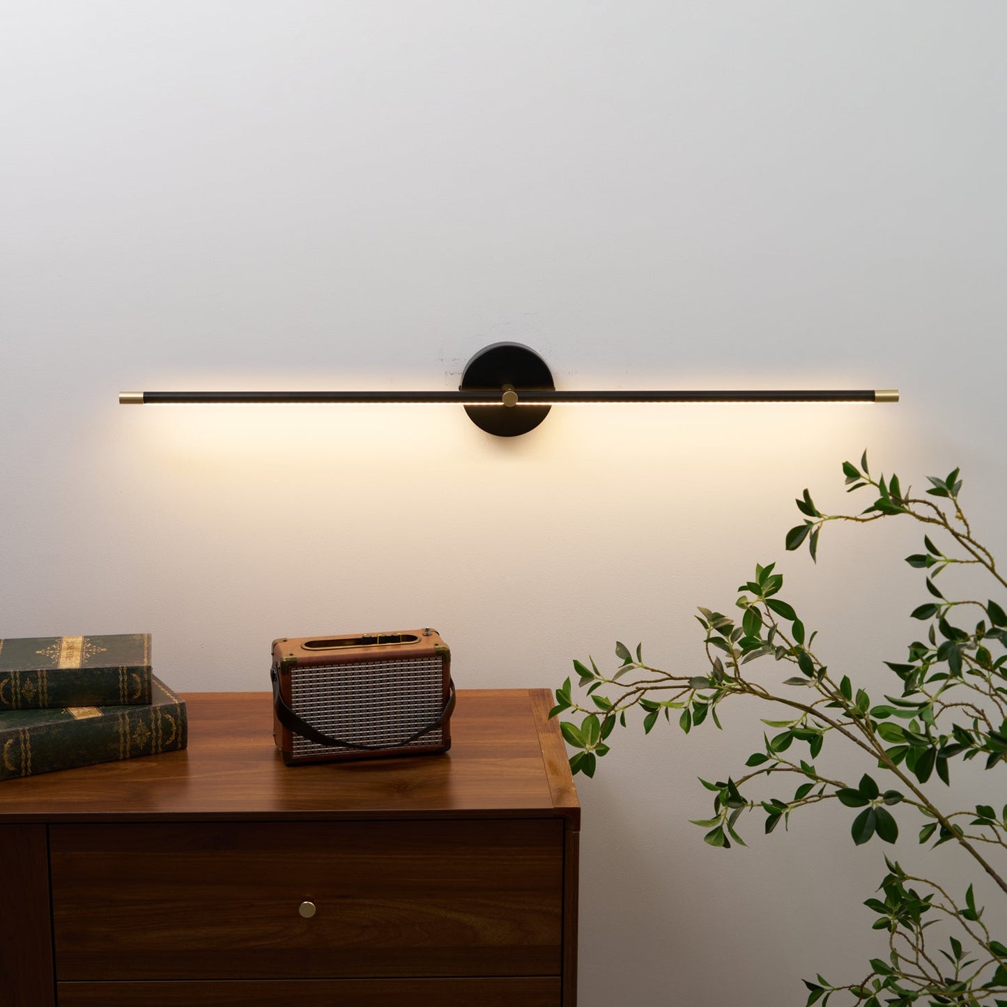 Minimalist Linear LED Plug-in Wall Lamp for Bathroom Lighting