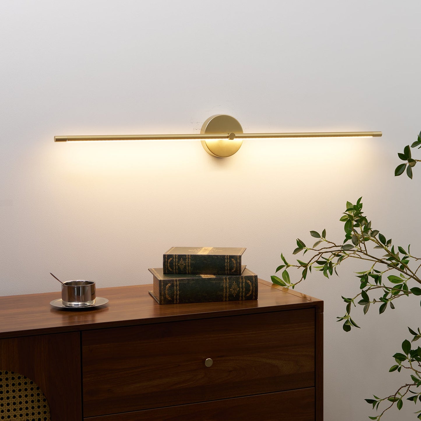 Minimalist Linear LED Plug-in Wall Lamp for Bathroom Lighting