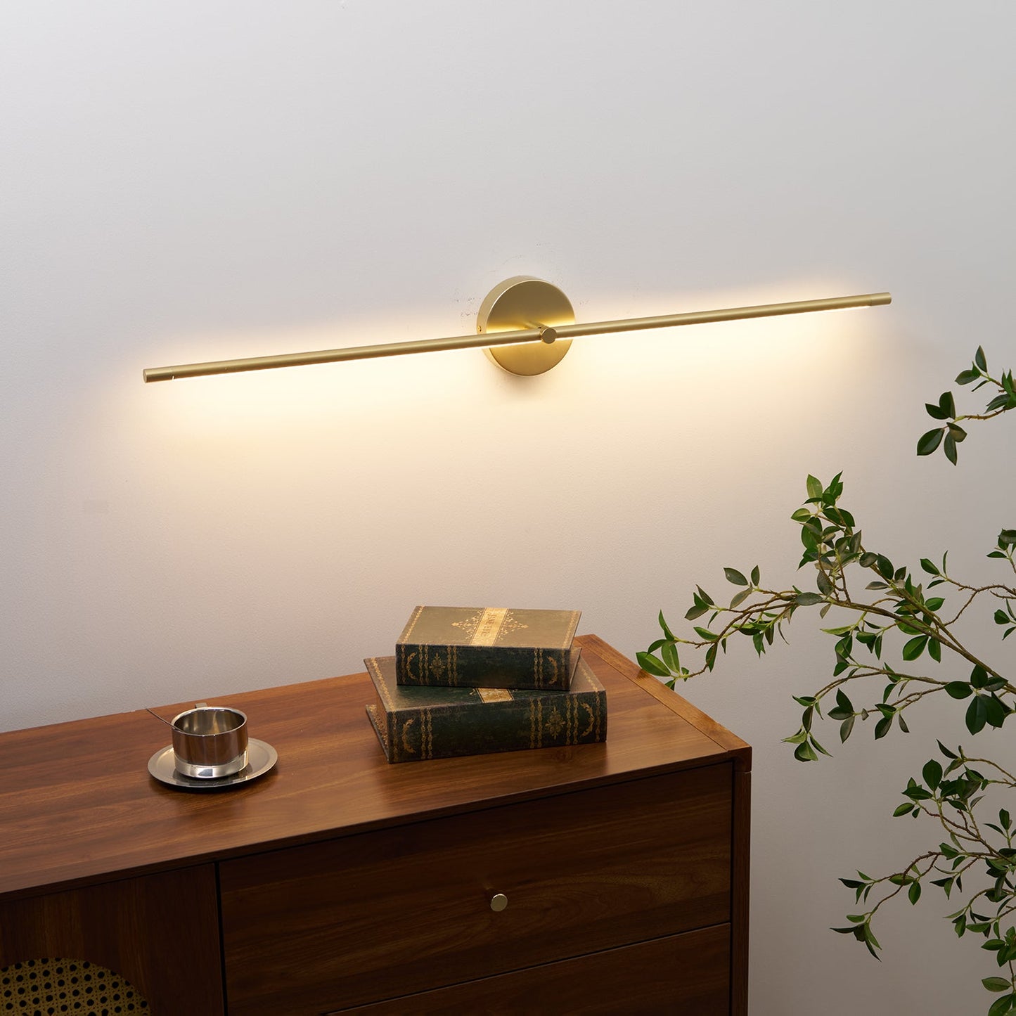 Minimalist Linear LED Plug-in Wall Lamp for Bathroom Lighting