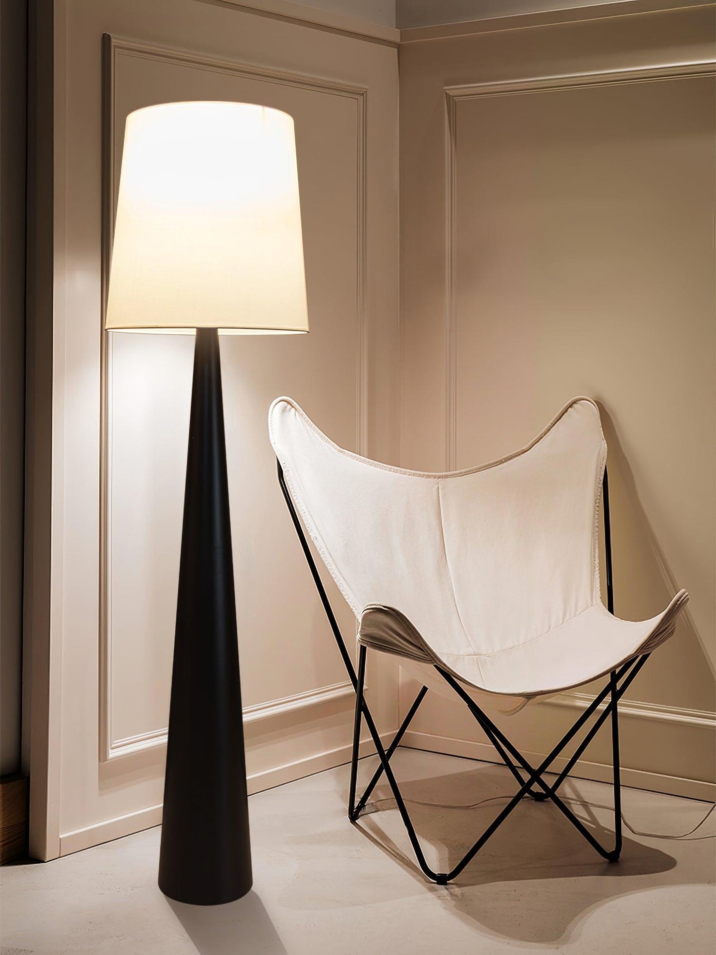 Montenegro Floor Lamp - Black Iron LED Indoor Lighting
