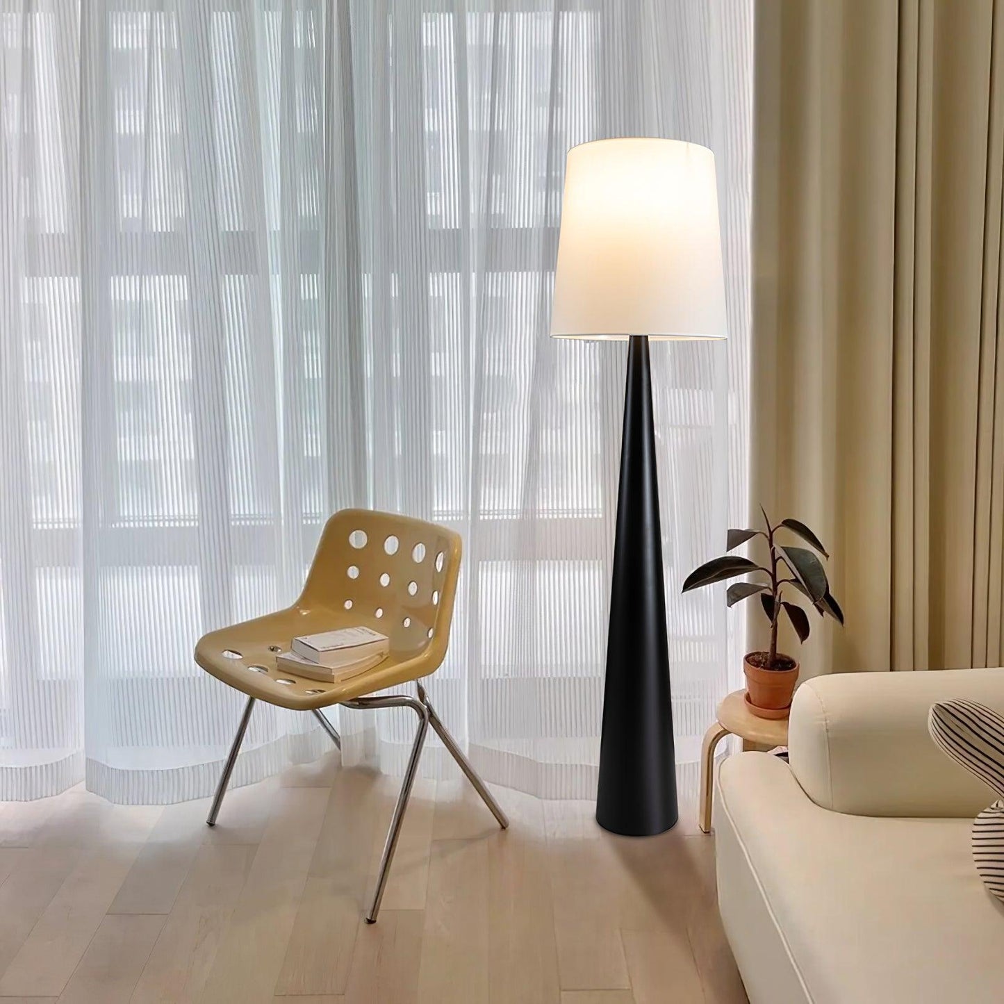 Montenegro Floor Lamp - Black Iron LED Indoor Lighting
