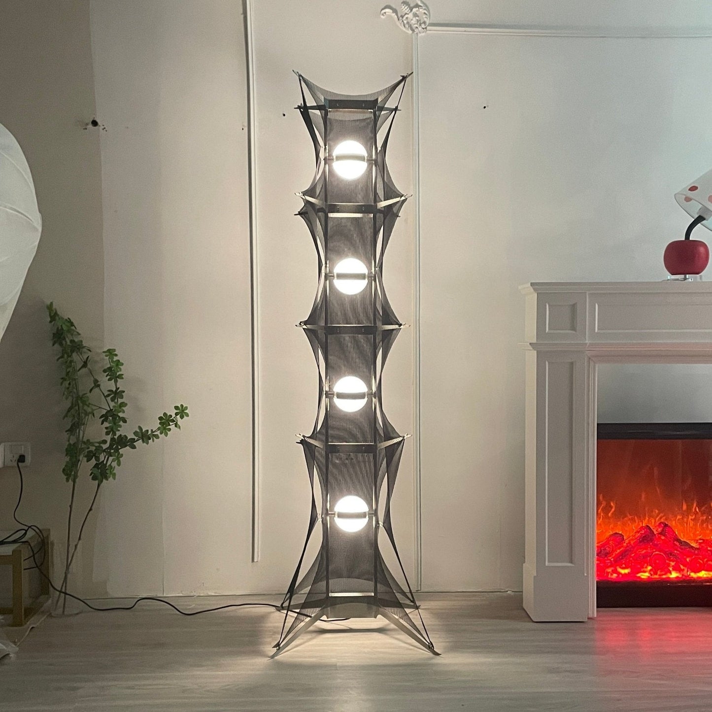 Noir Mesh Tower Floor Lamp - LED Indoor Lighting Fixture