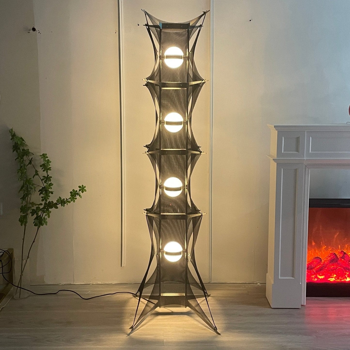 Noir Mesh Tower Floor Lamp - LED Indoor Lighting Fixture