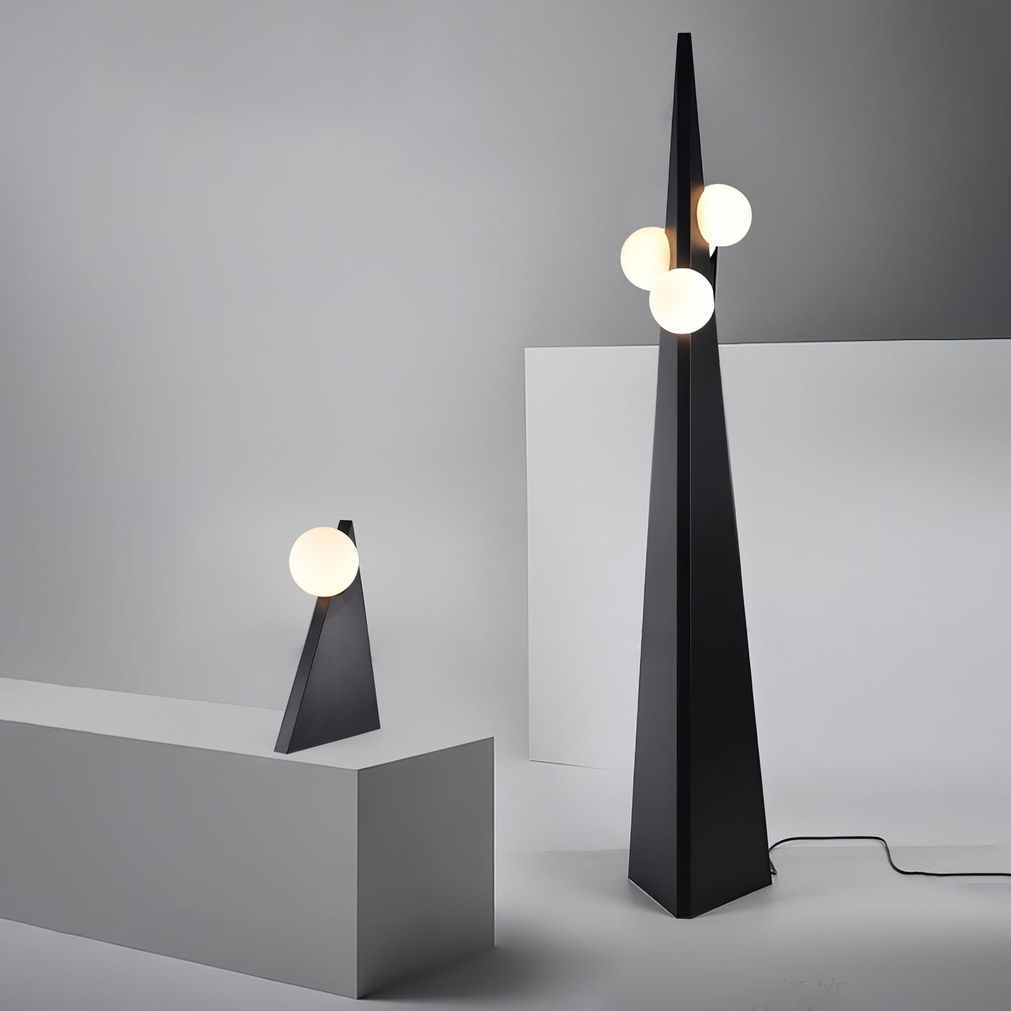 Noir Roy Floor Lamp - Modern LED Steel Design - Indoor Use