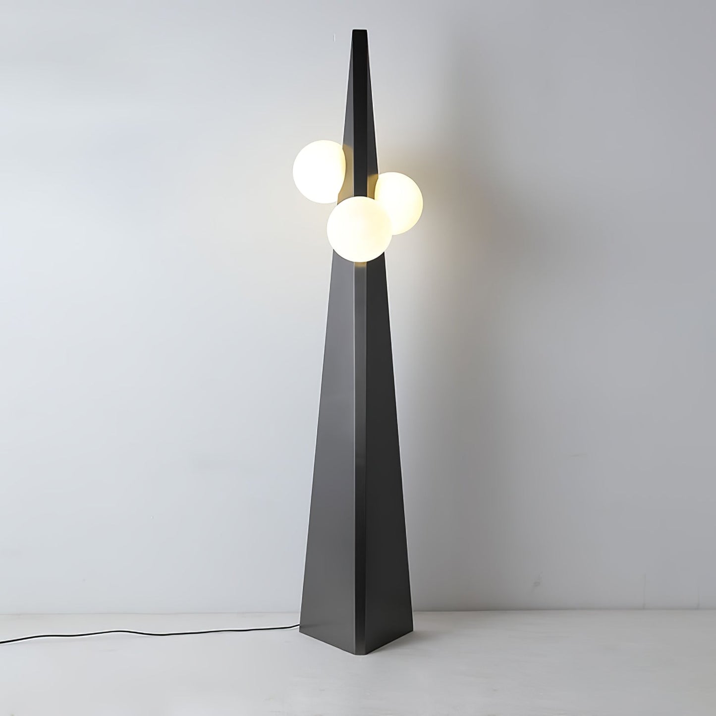 Noir Roy Floor Lamp - Modern LED Steel Design - Indoor Use