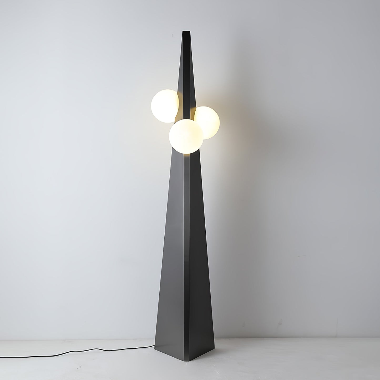 Noir Roy Floor Lamp - Modern LED Steel Design - Indoor Use