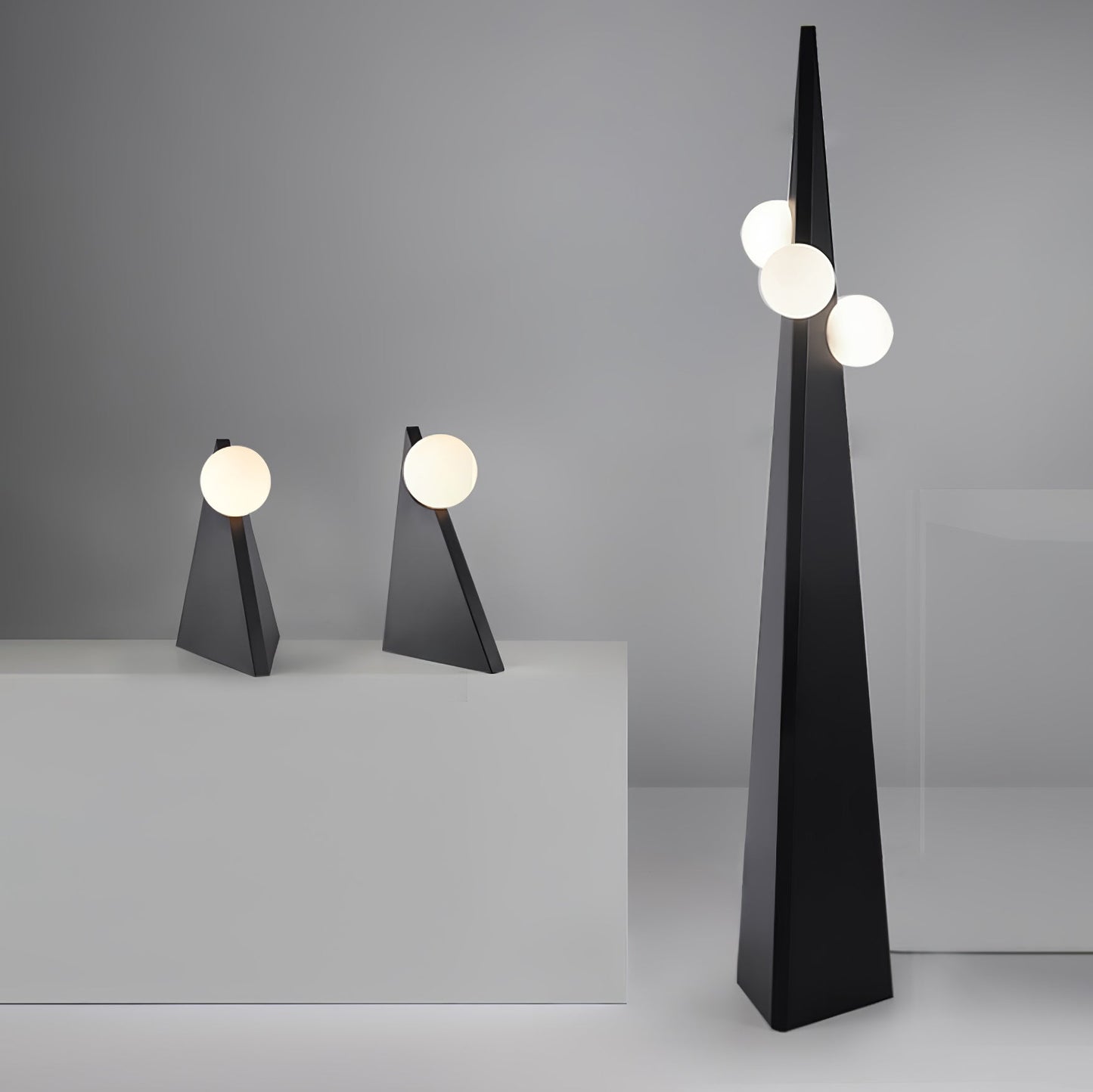 Noir Roy Floor Lamp - Modern LED Steel Design - Indoor Use