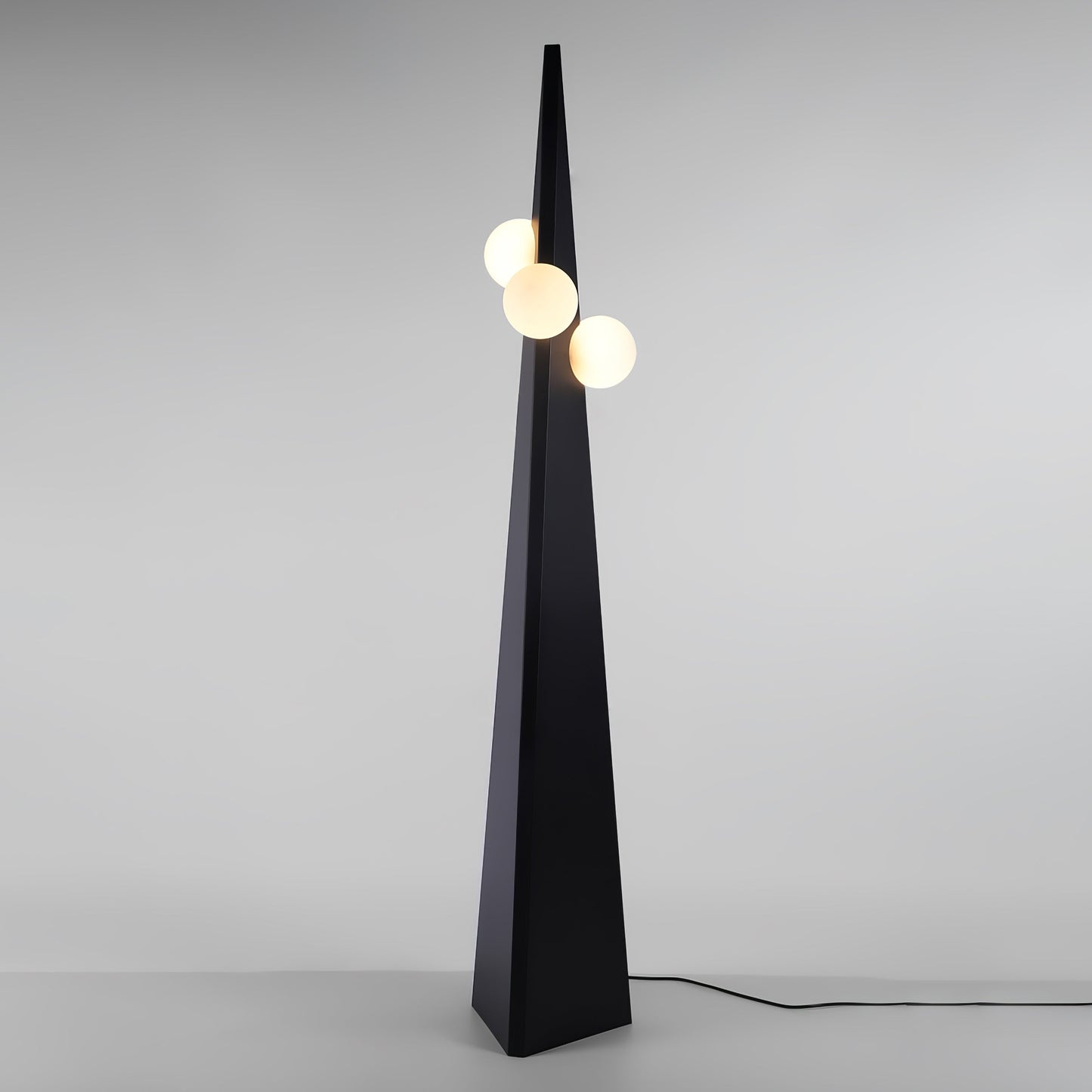 Noir Roy Floor Lamp - Modern LED Steel Design - Indoor Use