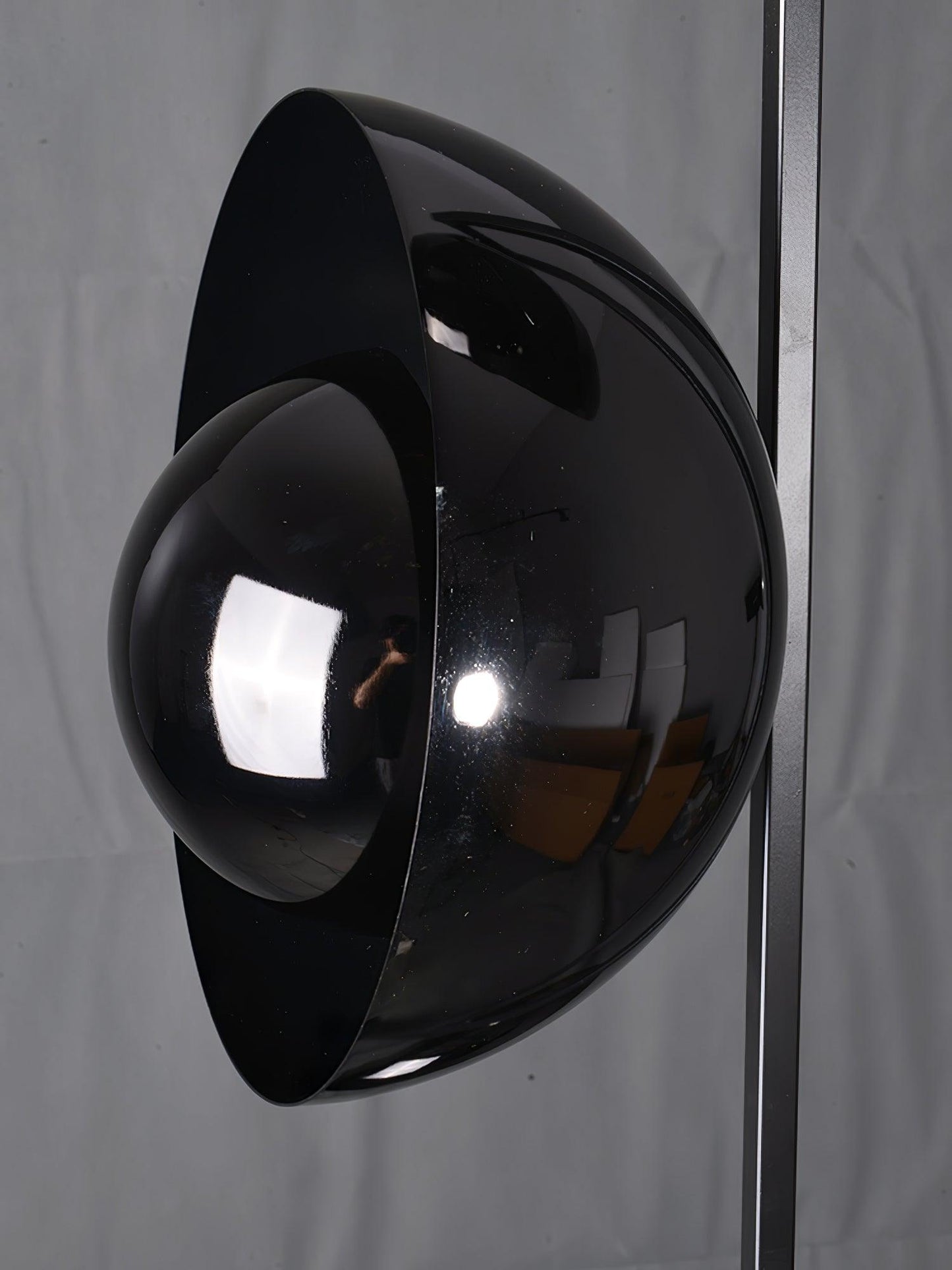 O3 Floor Lamp Modern Black LED Three-Light Indoor Lighting