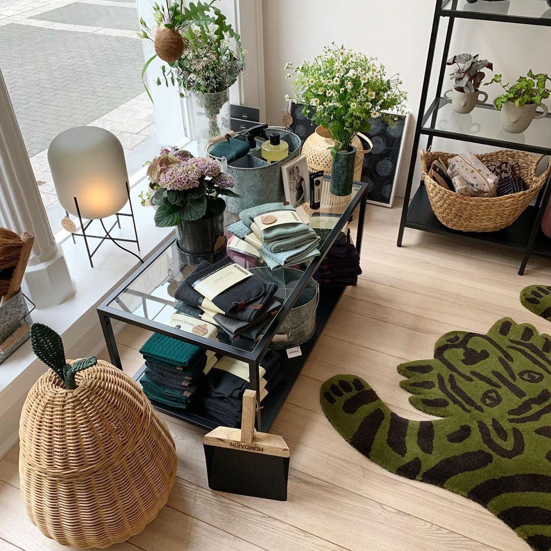 Oda Floor Lamp with Hand Blown Glass, LED, Indoor Use