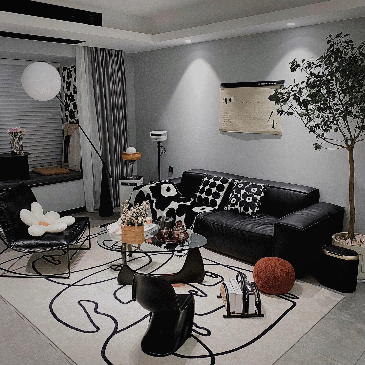Opal Arc Floor Lamp with LED, Black Metal, Indoor Use