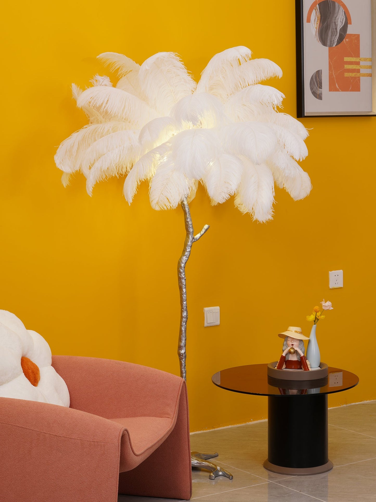 Ostrich Feather Brass Floor Lamp - Luxury Indoor Lighting