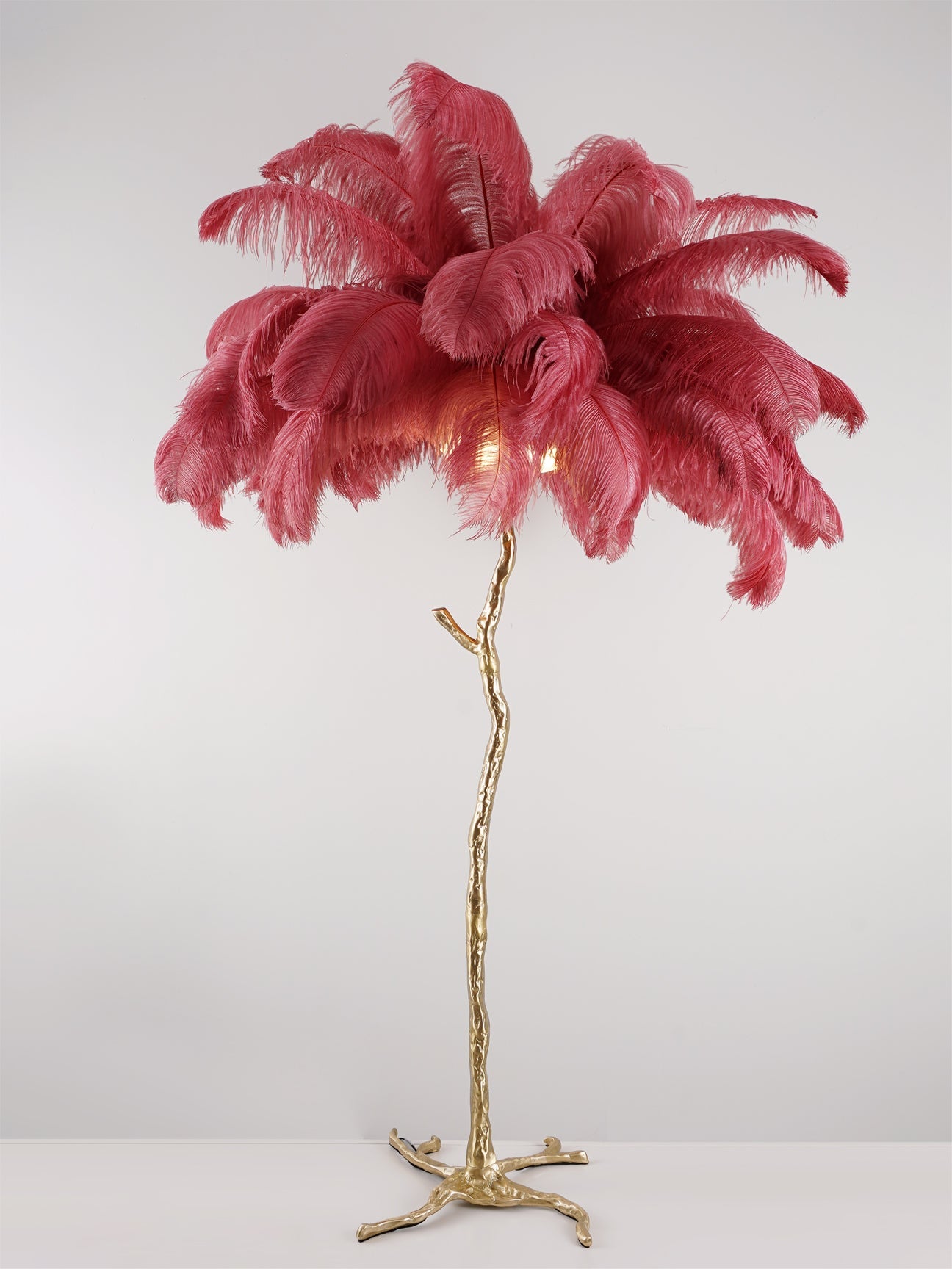 Ostrich Feather Brass Floor Lamp - Luxury Indoor Lighting