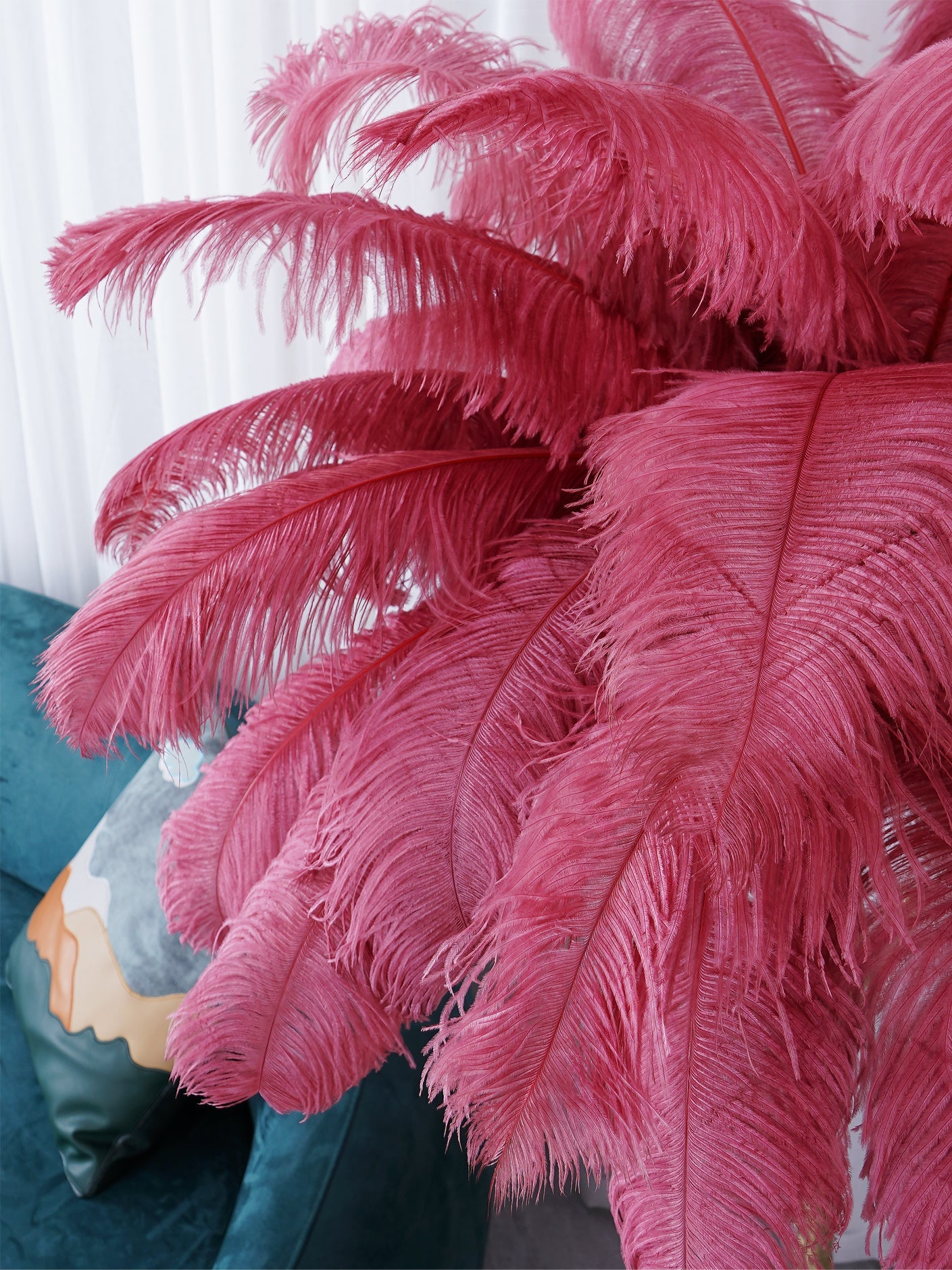 Ostrich Feather Brass Floor Lamp - Luxury Indoor Lighting