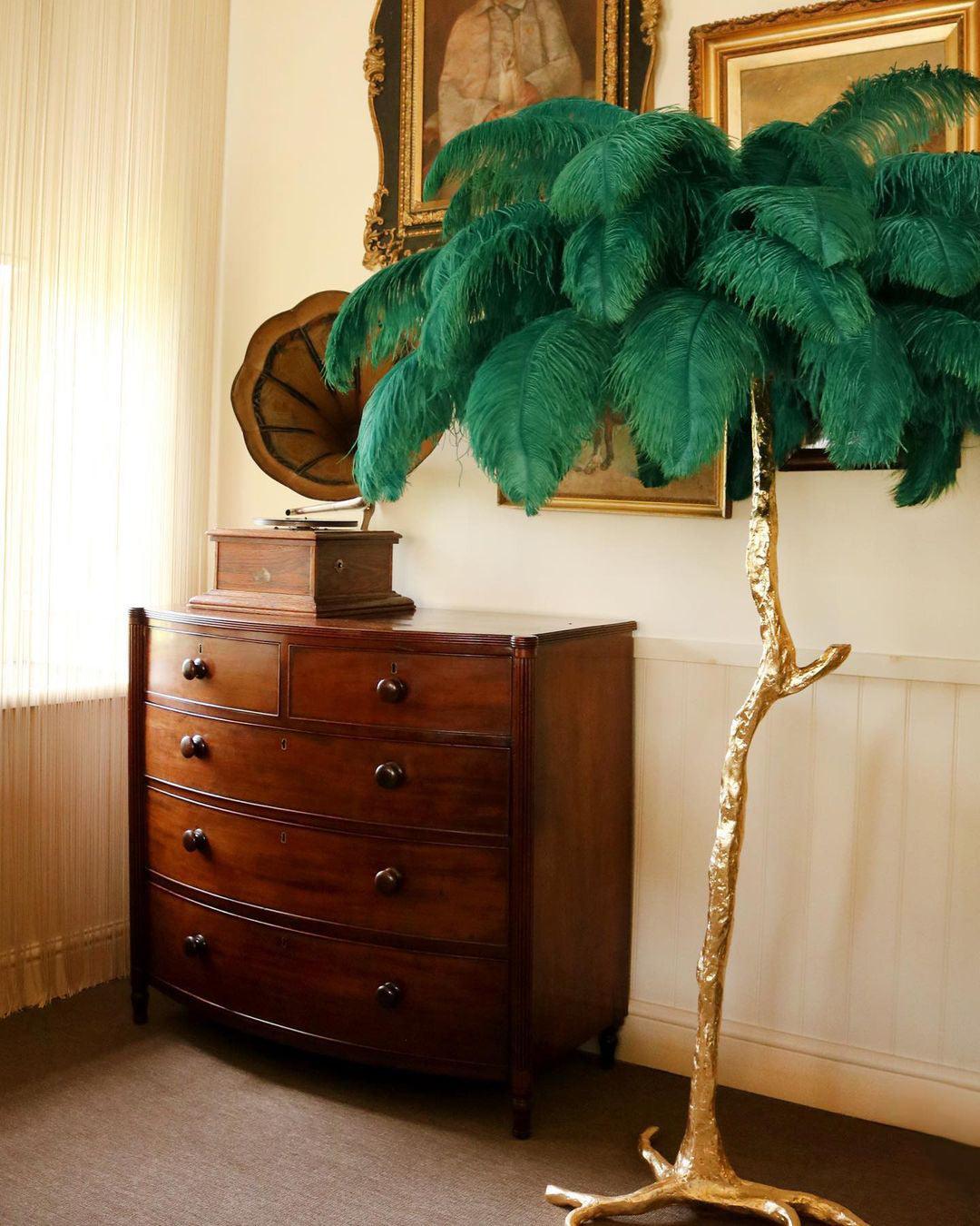 Ostrich Feather Brass Floor Lamp - Luxury Indoor Lighting