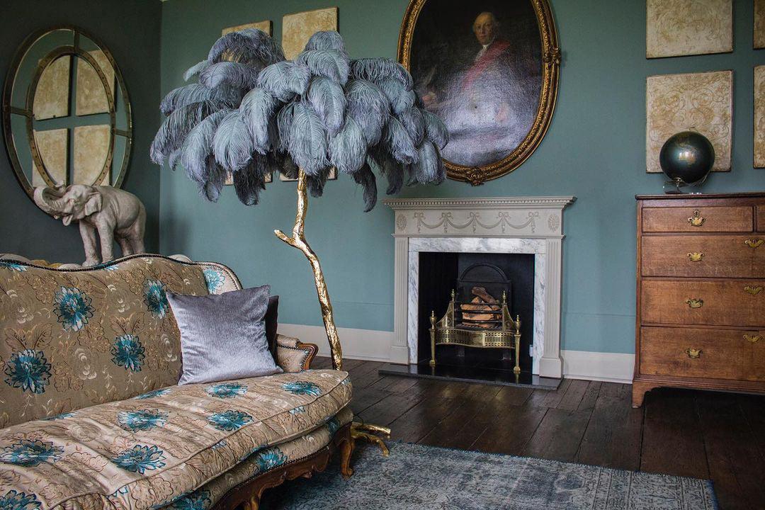 Ostrich Feather Brass Floor Lamp - Luxury Indoor Lighting
