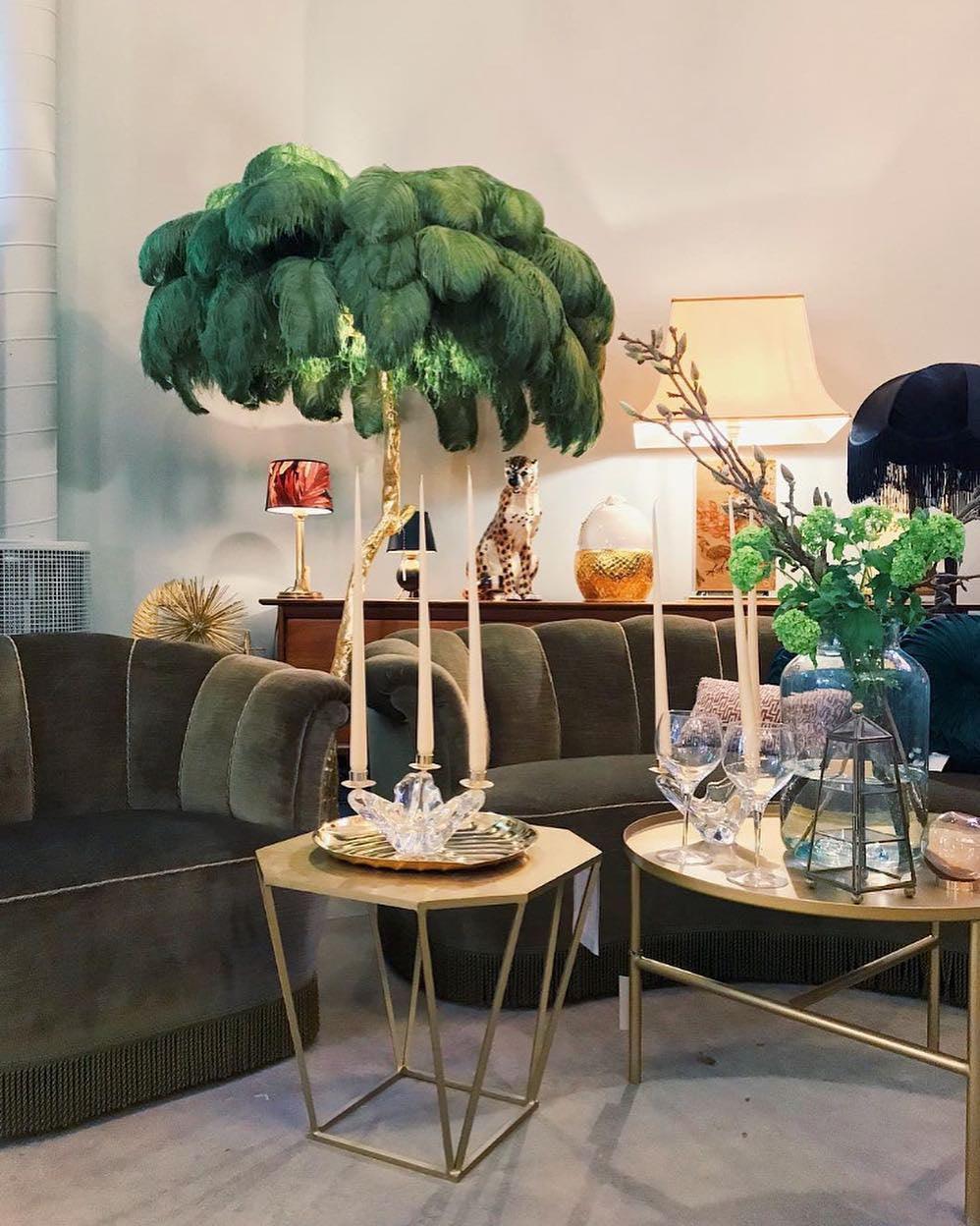 Ostrich Feather Brass Floor Lamp - Luxury Indoor Lighting