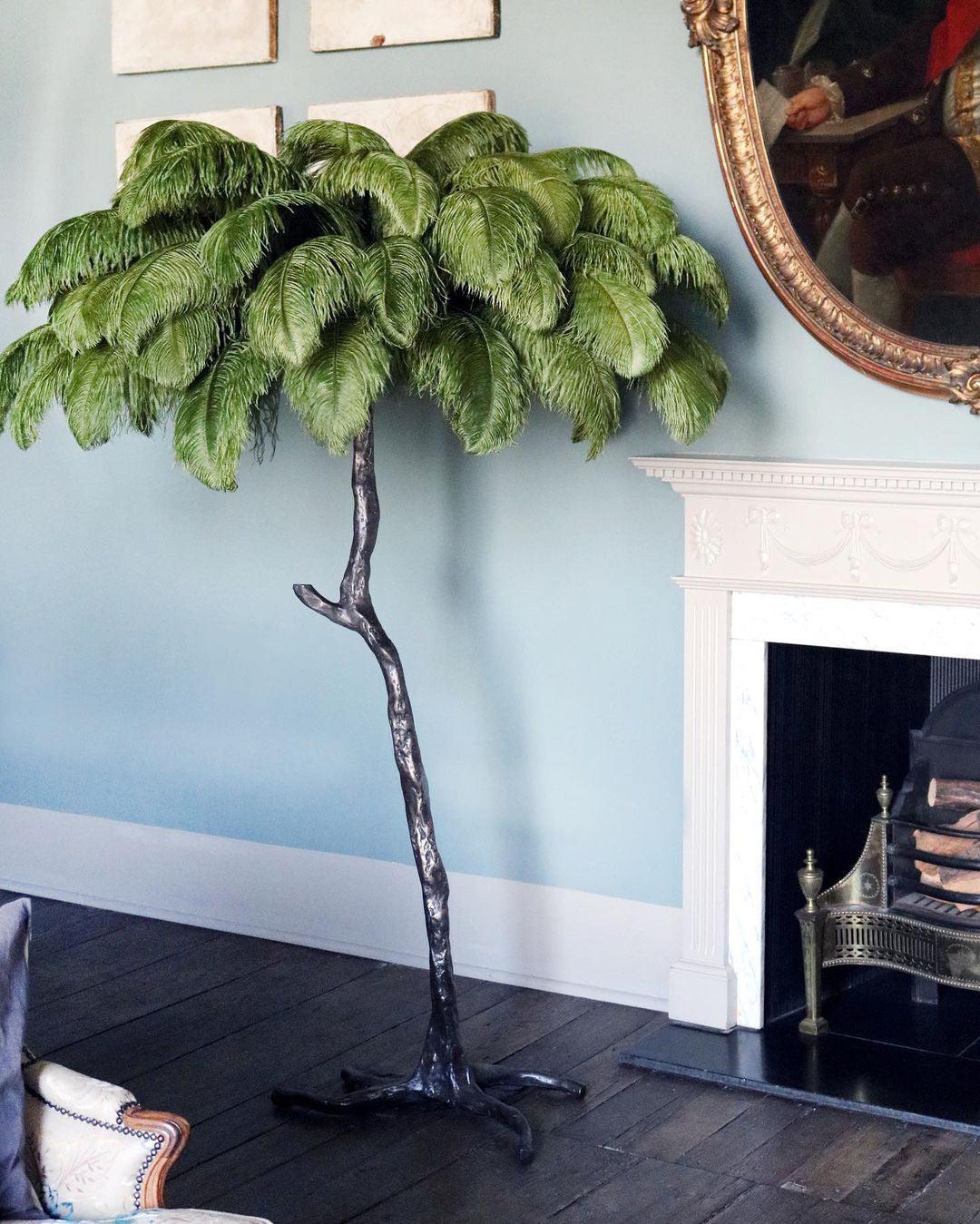 Ostrich Feather Brass Floor Lamp - Luxury Indoor Lighting