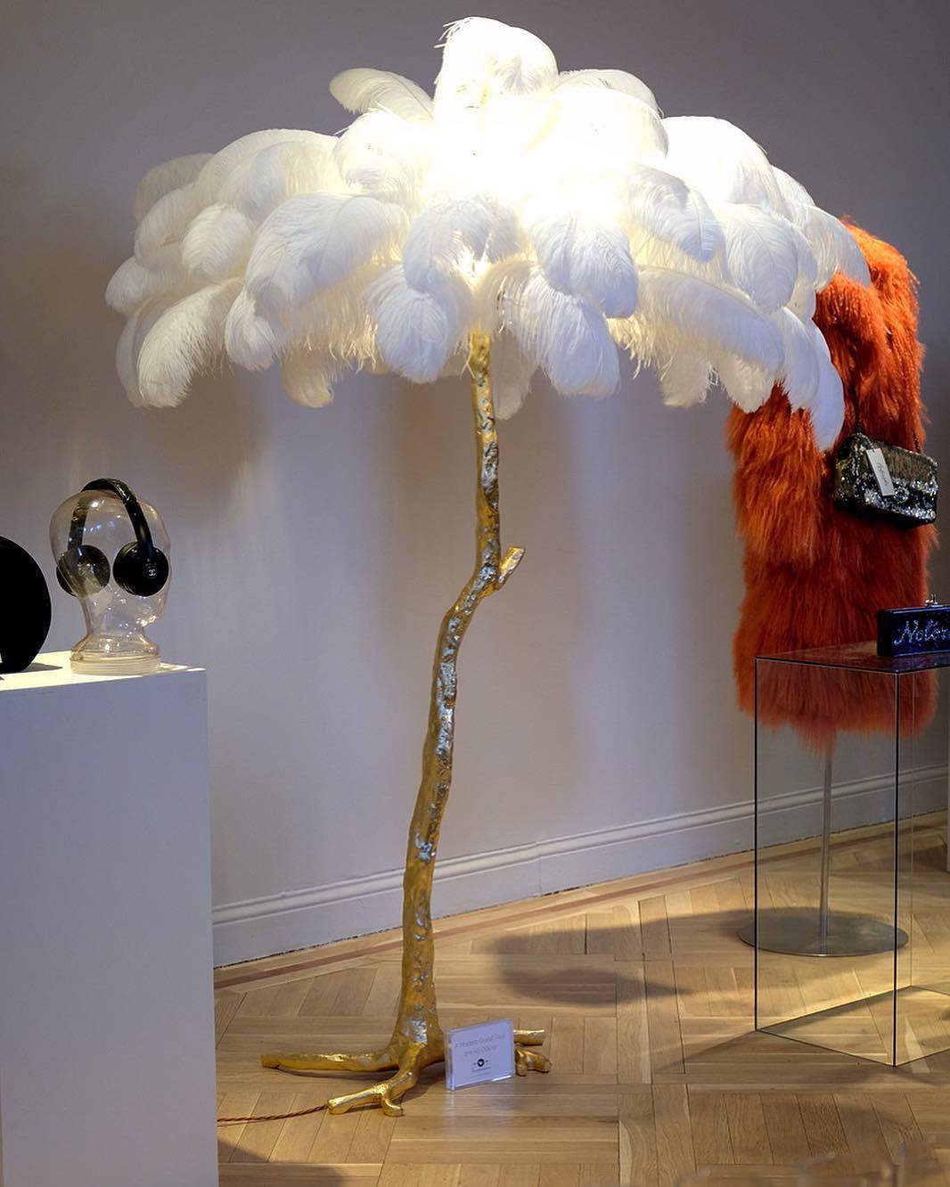 Ostrich Feather Brass Floor Lamp - Luxury Indoor Lighting