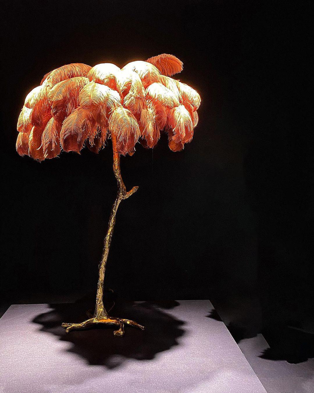 Ostrich Feather Brass Floor Lamp - Luxury Indoor Lighting