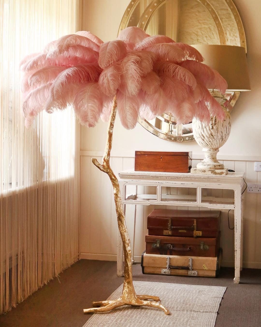 Ostrich Feather Brass Floor Lamp - Luxury Indoor Lighting