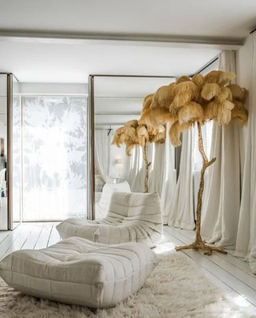 Ostrich Feather Brass Floor Lamp - Luxury Indoor Lighting