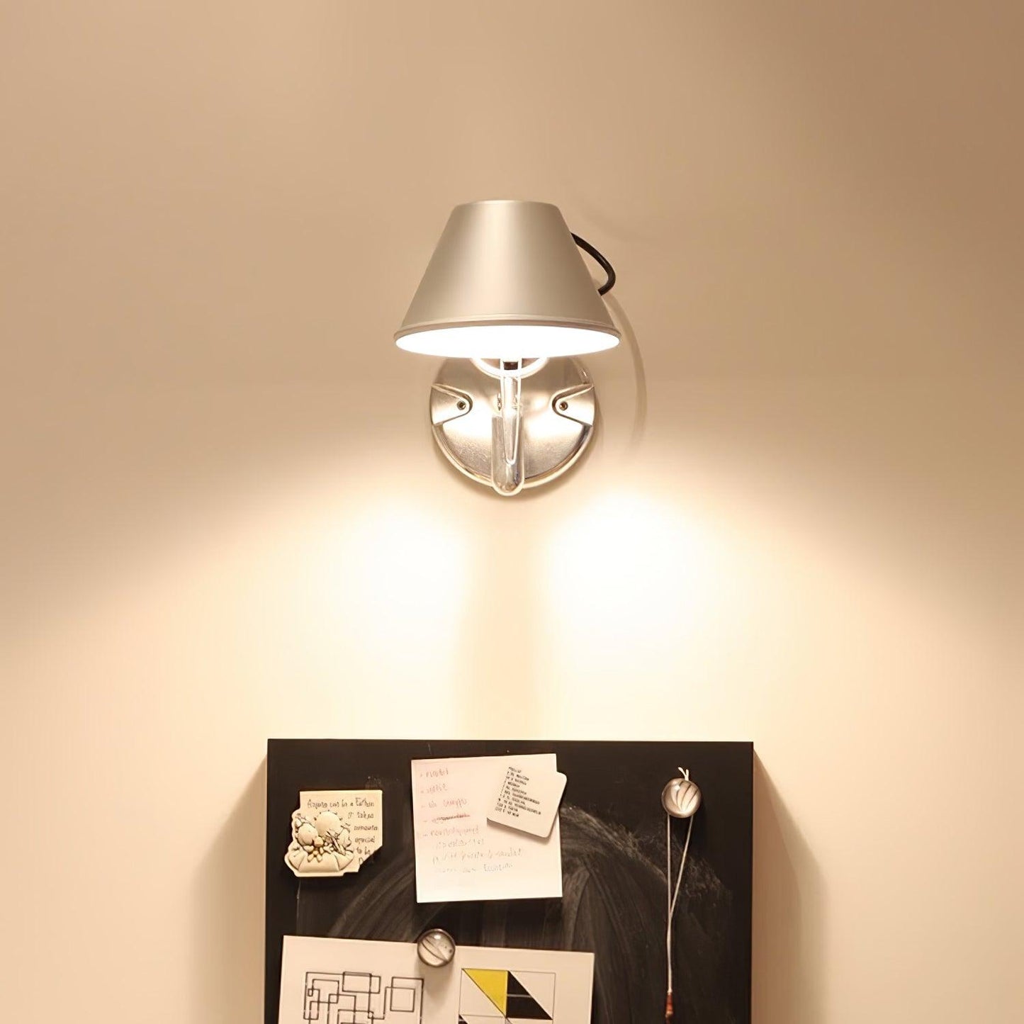 Parete Wall Lamp - Adjustable LED Metal Office Lighting