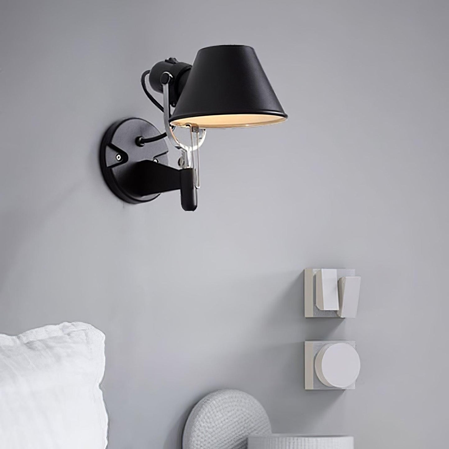 Parete Wall Lamp - Adjustable LED Metal Office Lighting