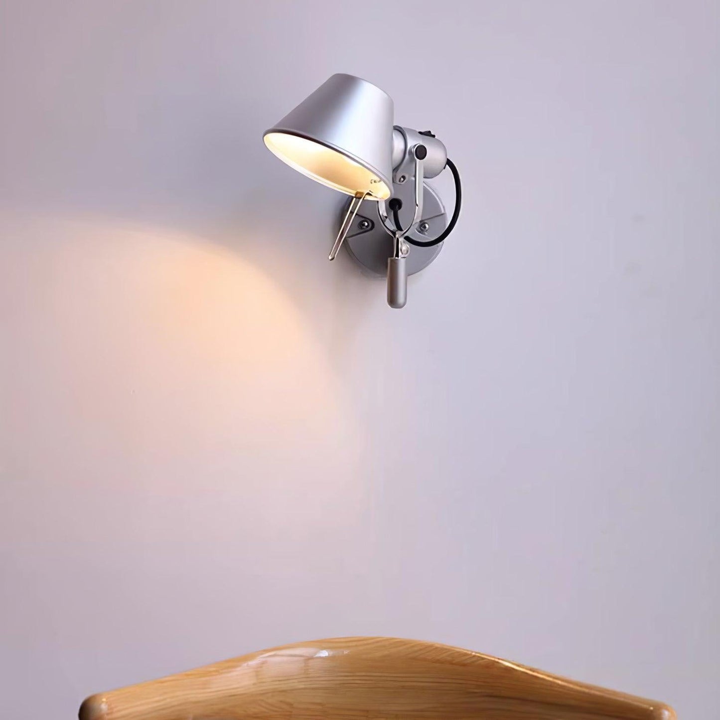 Parete Wall Lamp - Adjustable LED Metal Office Lighting