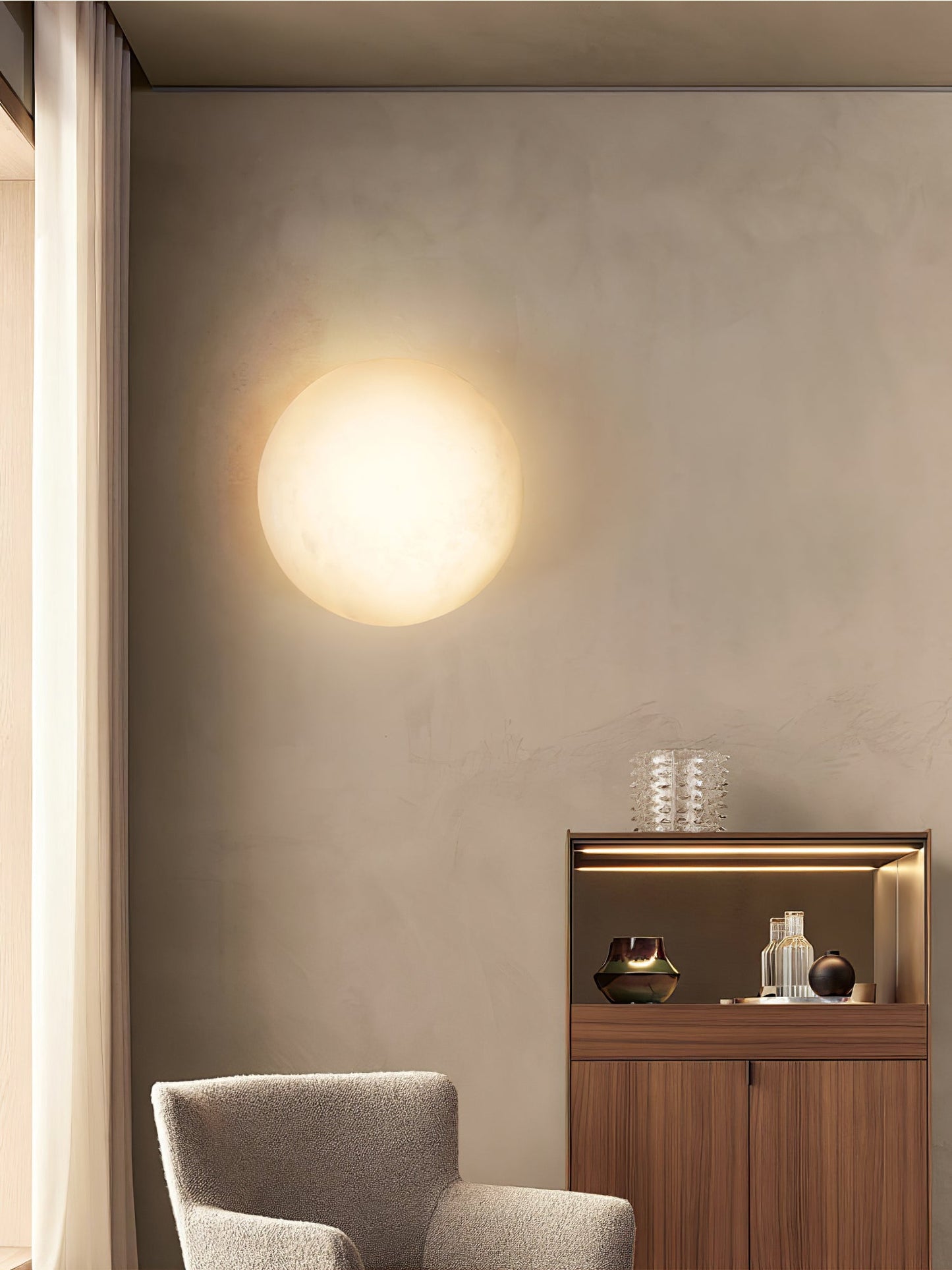 Pebble Alabaster Wall Light - Dimmable LED Indoor Lamp