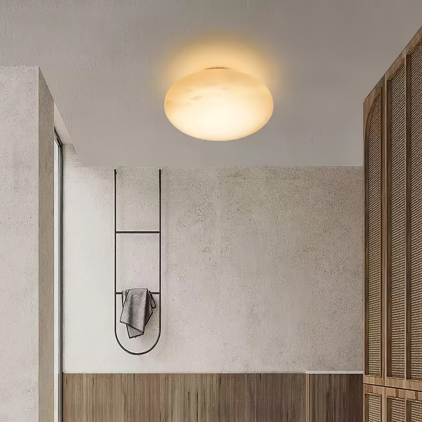 Pebble Alabaster Wall Light - Dimmable LED Indoor Lamp