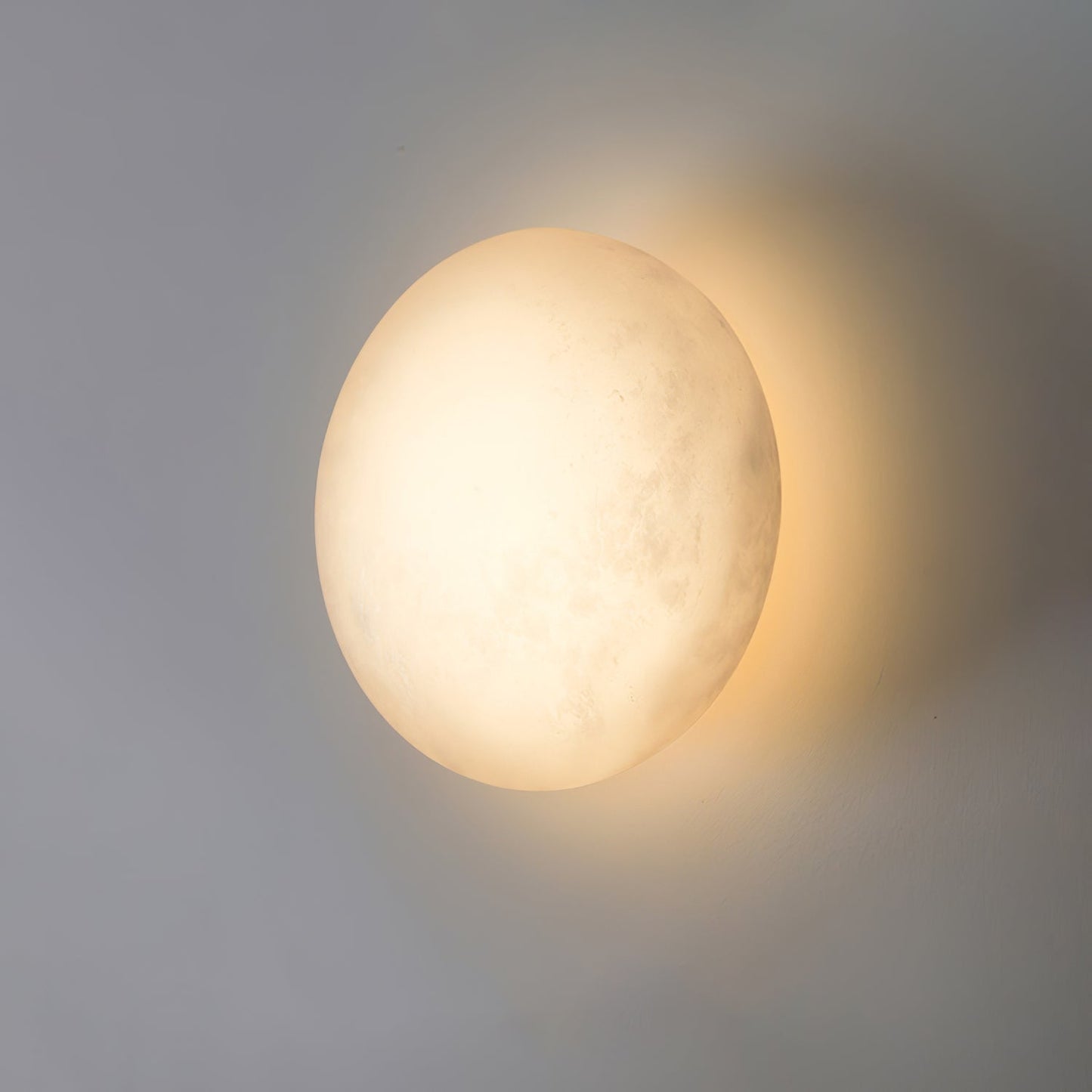 Pebble Alabaster Wall Light - Dimmable LED Indoor Lamp