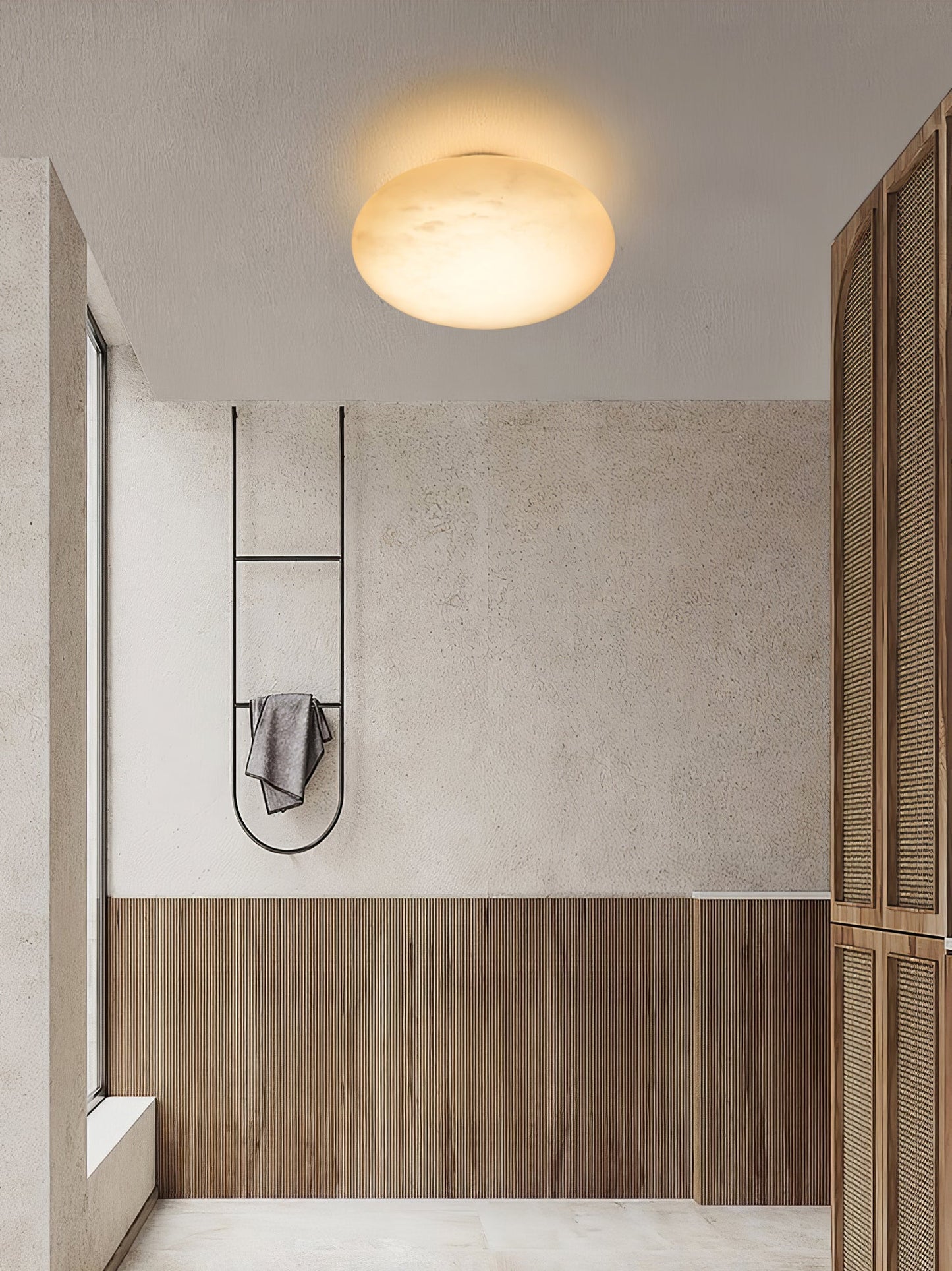 Pebble Alabaster Wall Light - Dimmable LED Indoor Lamp
