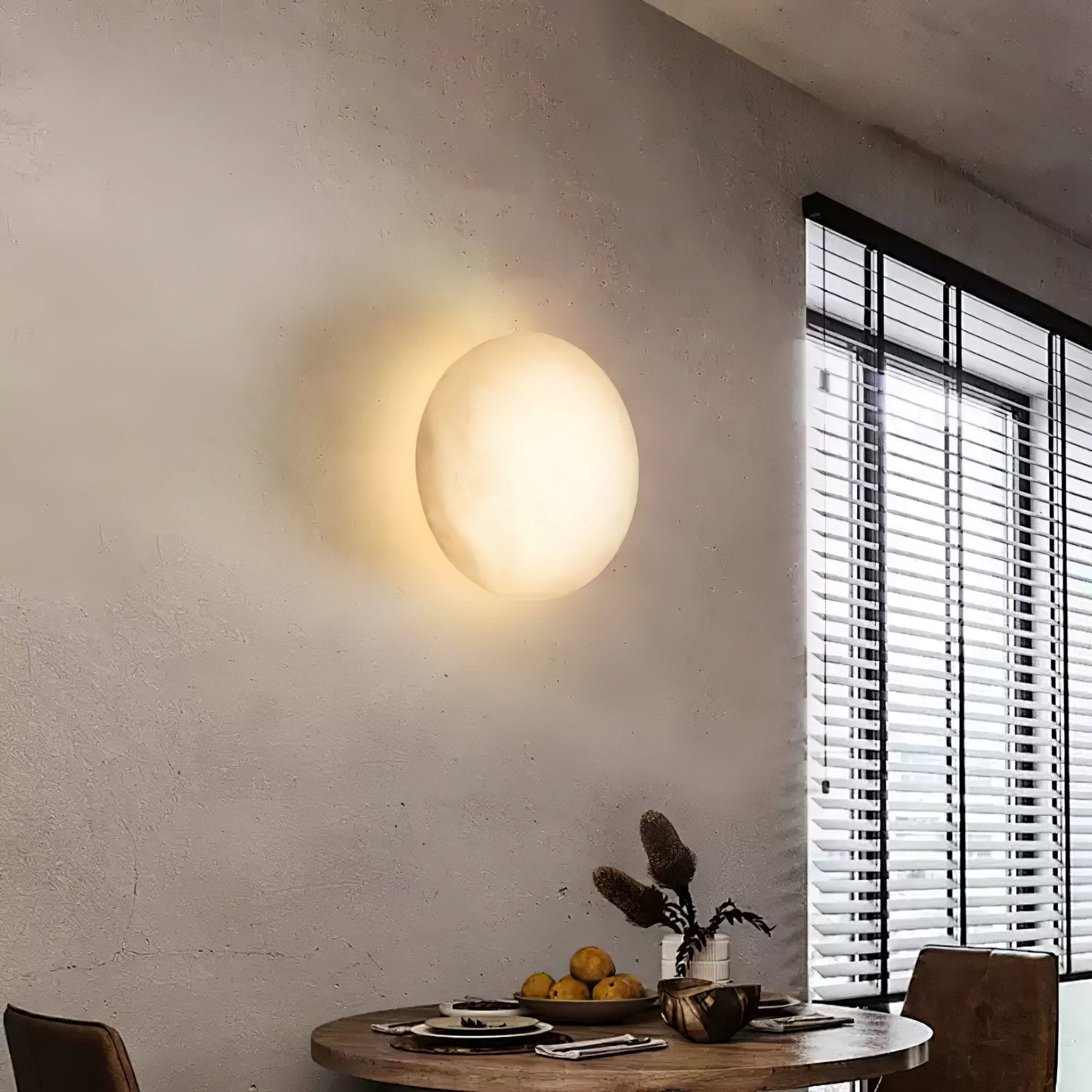Pebble Alabaster Wall Light - Dimmable LED Indoor Lamp