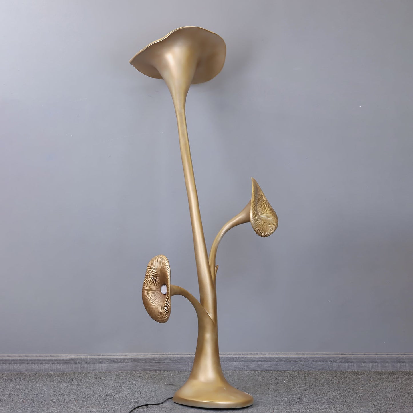 Petunia Sculpture Floor Lamp with Dimmable LED Light