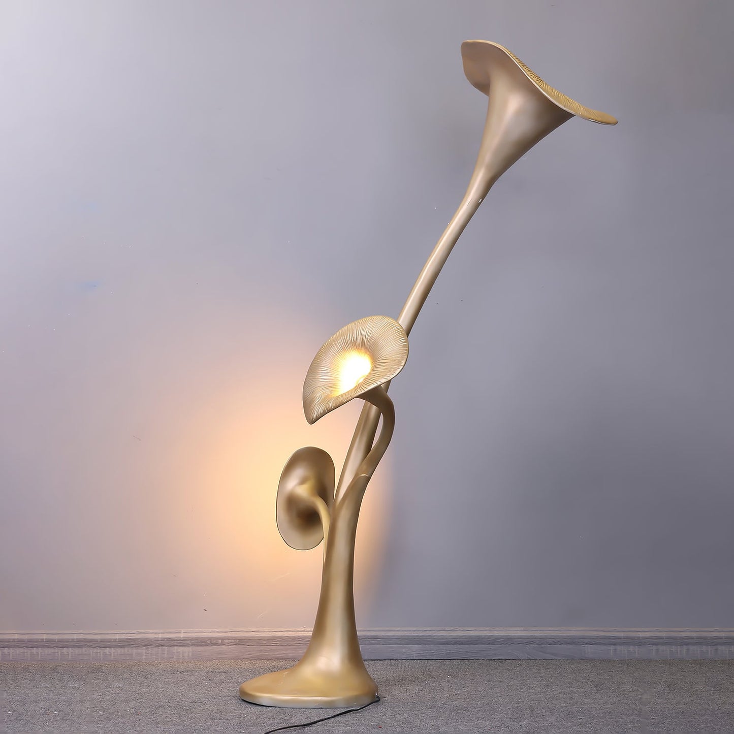 Petunia Sculpture Floor Lamp with Dimmable LED Light