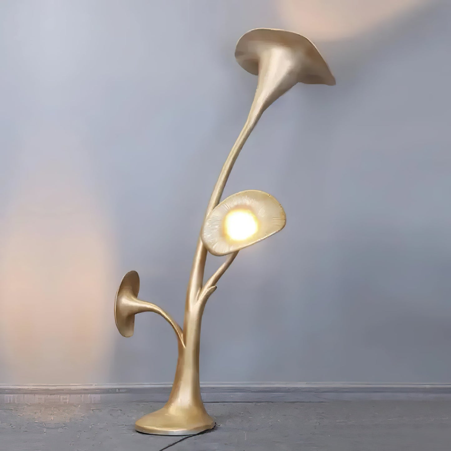 Petunia Sculpture Floor Lamp with Dimmable LED Light