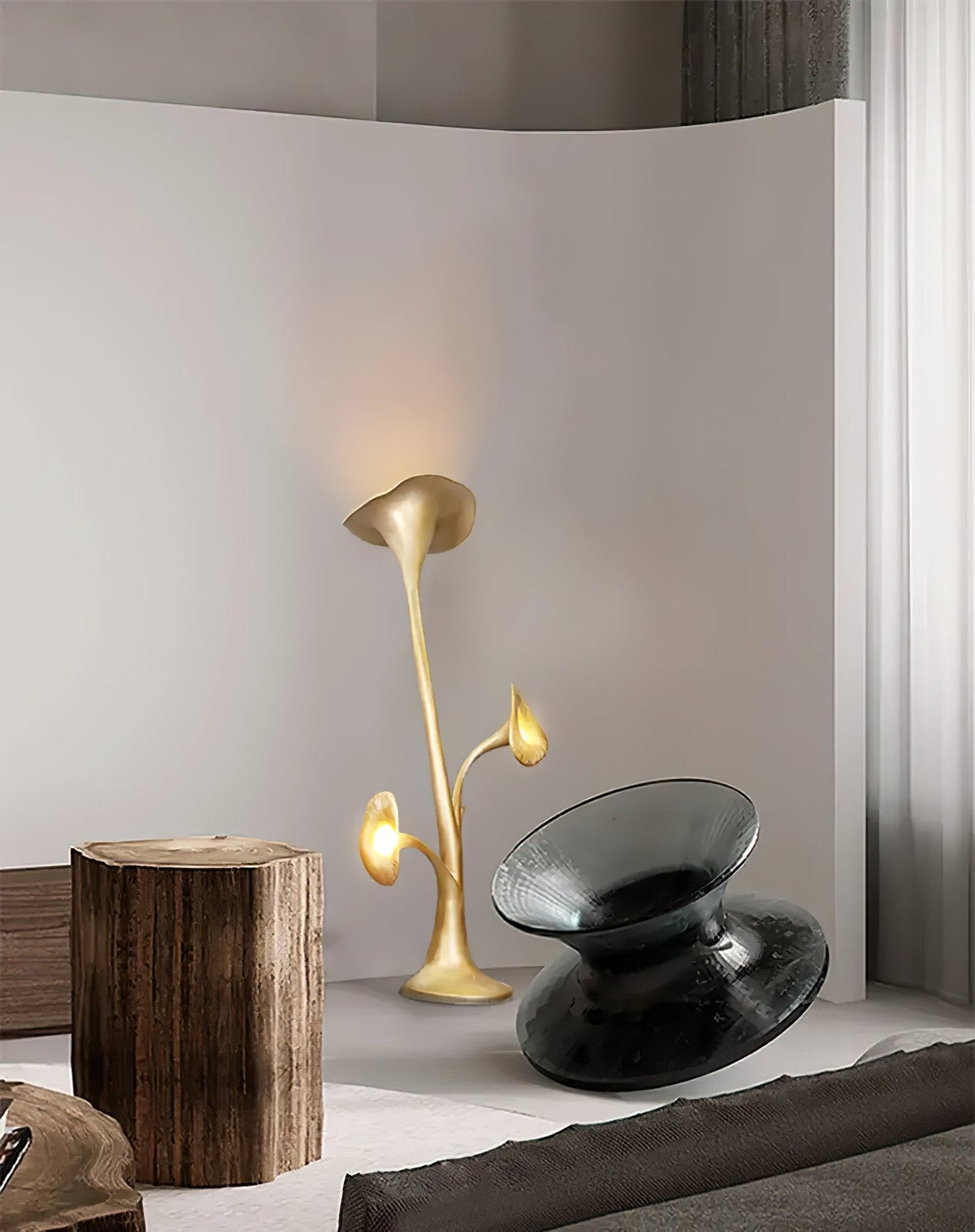 Petunia Sculpture Floor Lamp with Dimmable LED Light