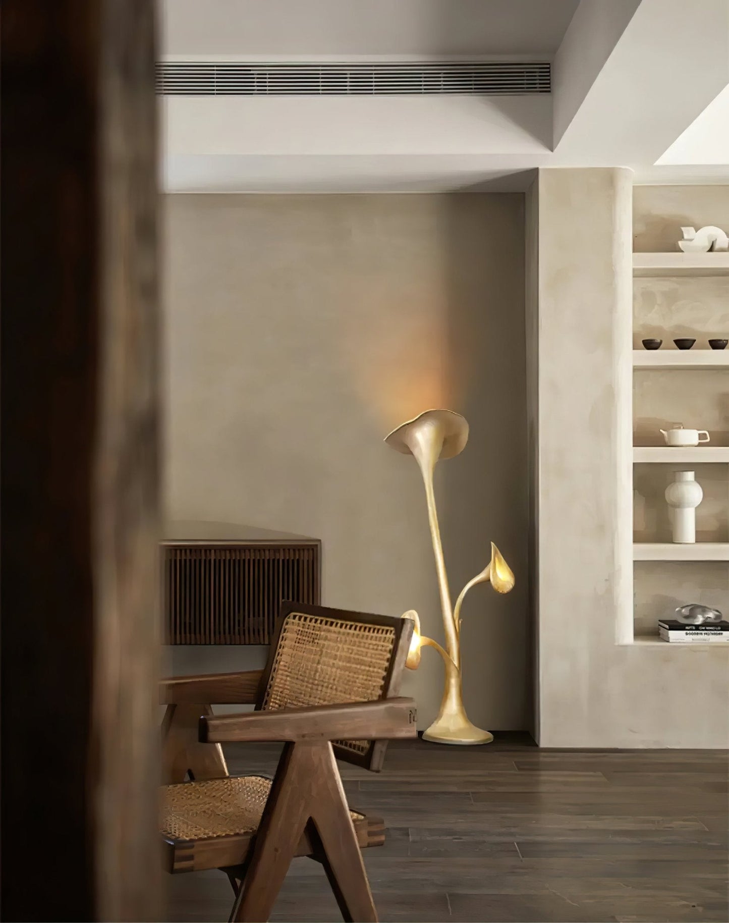 Petunia Sculpture Floor Lamp with Dimmable LED Light