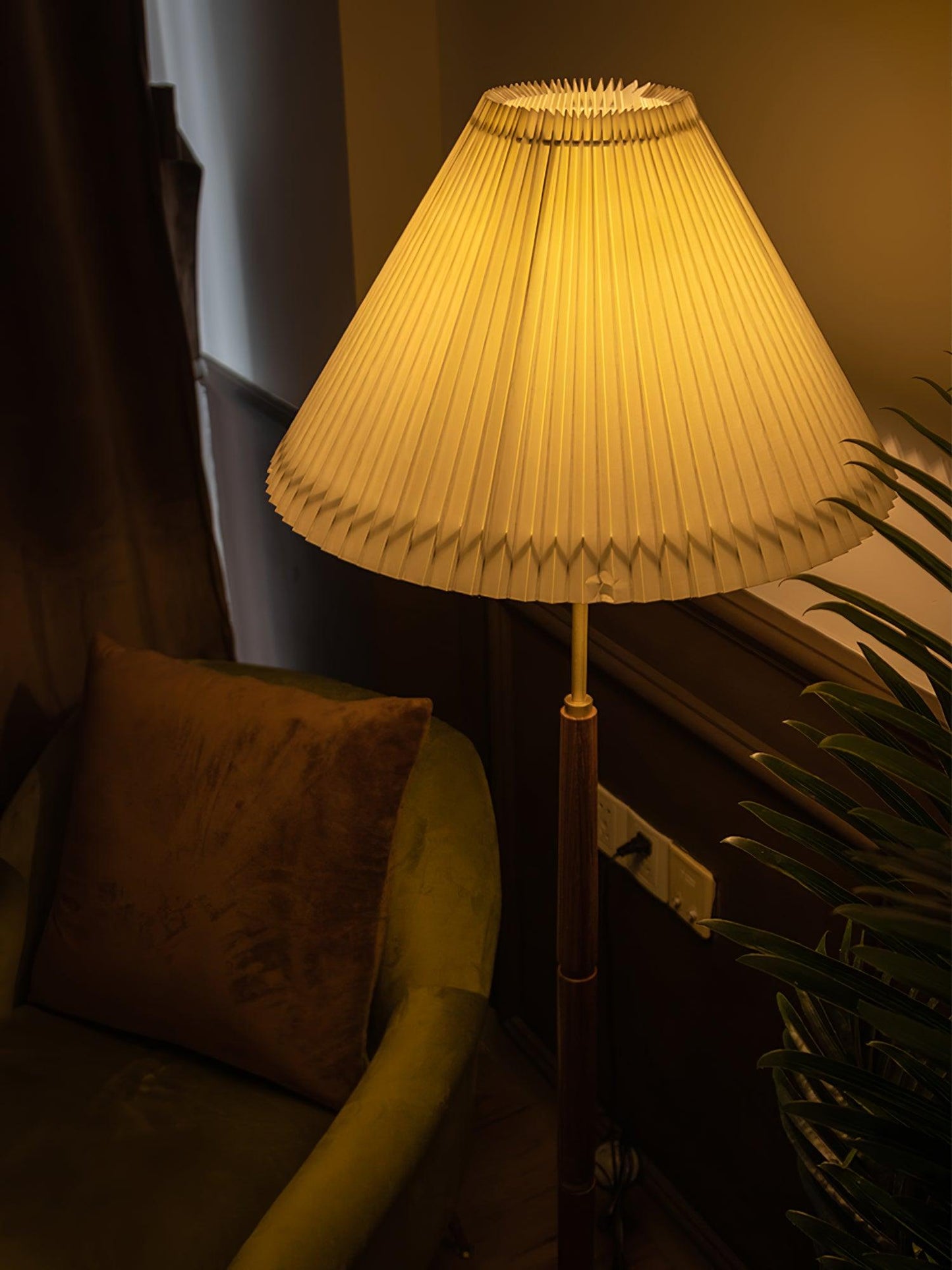 Pleated Floor Lamp - Elegant LED Design, Indoor Use, Wood Base