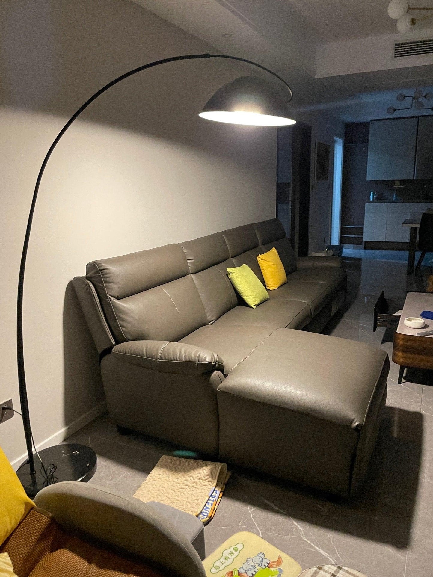 Verse Arc Floor Lamp - Scandinavian Design, LED, Black