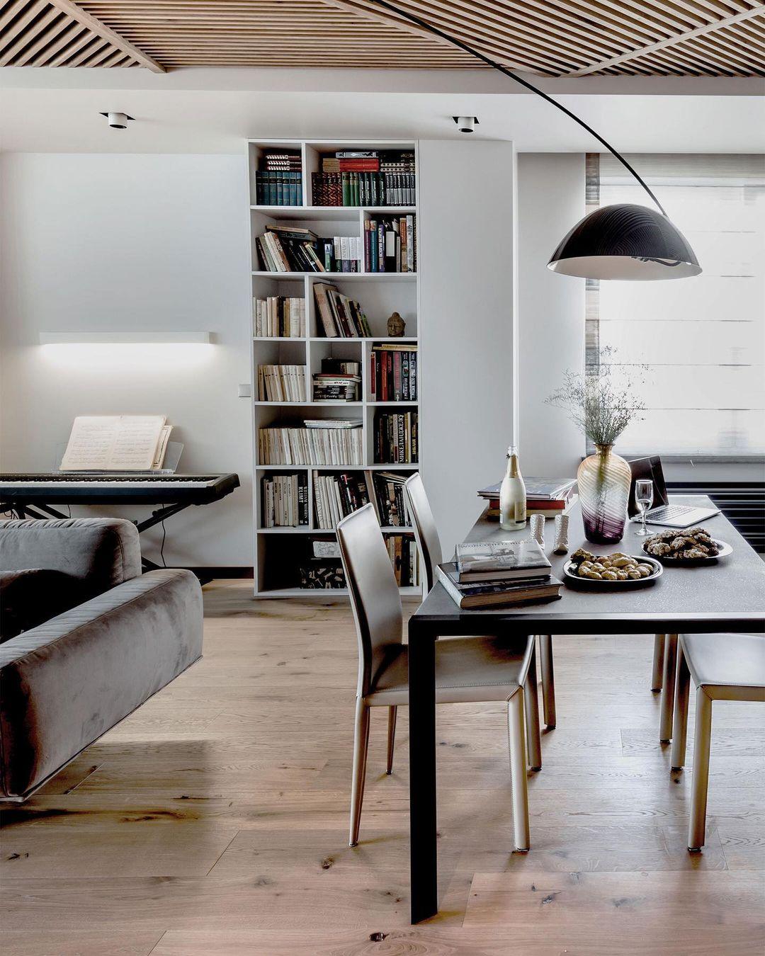 Verse Arc Floor Lamp - Scandinavian Design, LED, Black